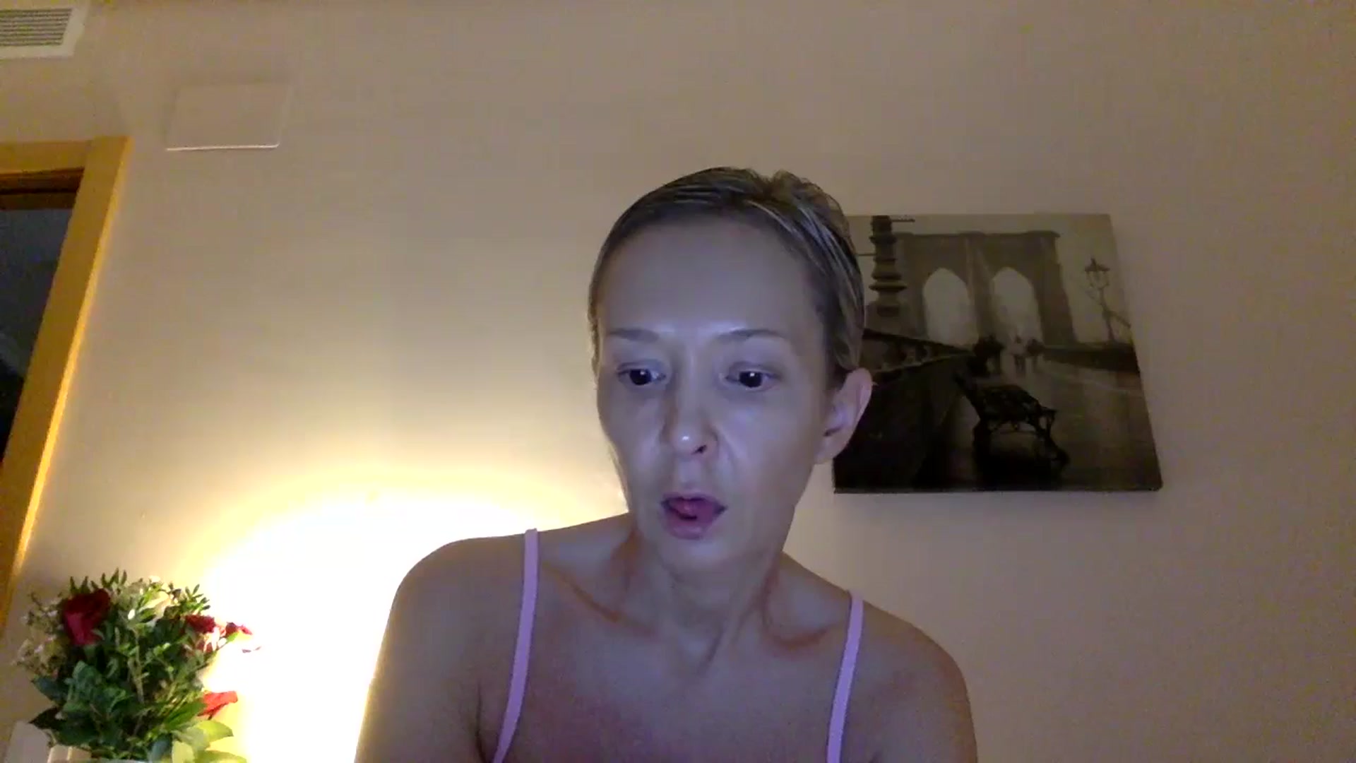 Gallery image thumbnail from Aimee_Angel's myfreecams stream on, 01/22/2025, 17:32 image 10 of 20