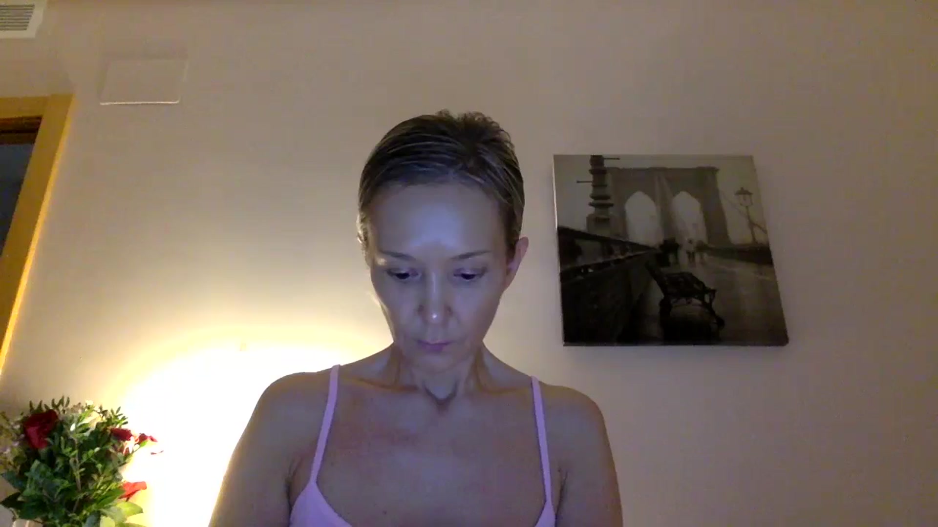 Gallery image thumbnail from Aimee_Angel's myfreecams stream on, 01/22/2025, 17:32 image 7 of 20