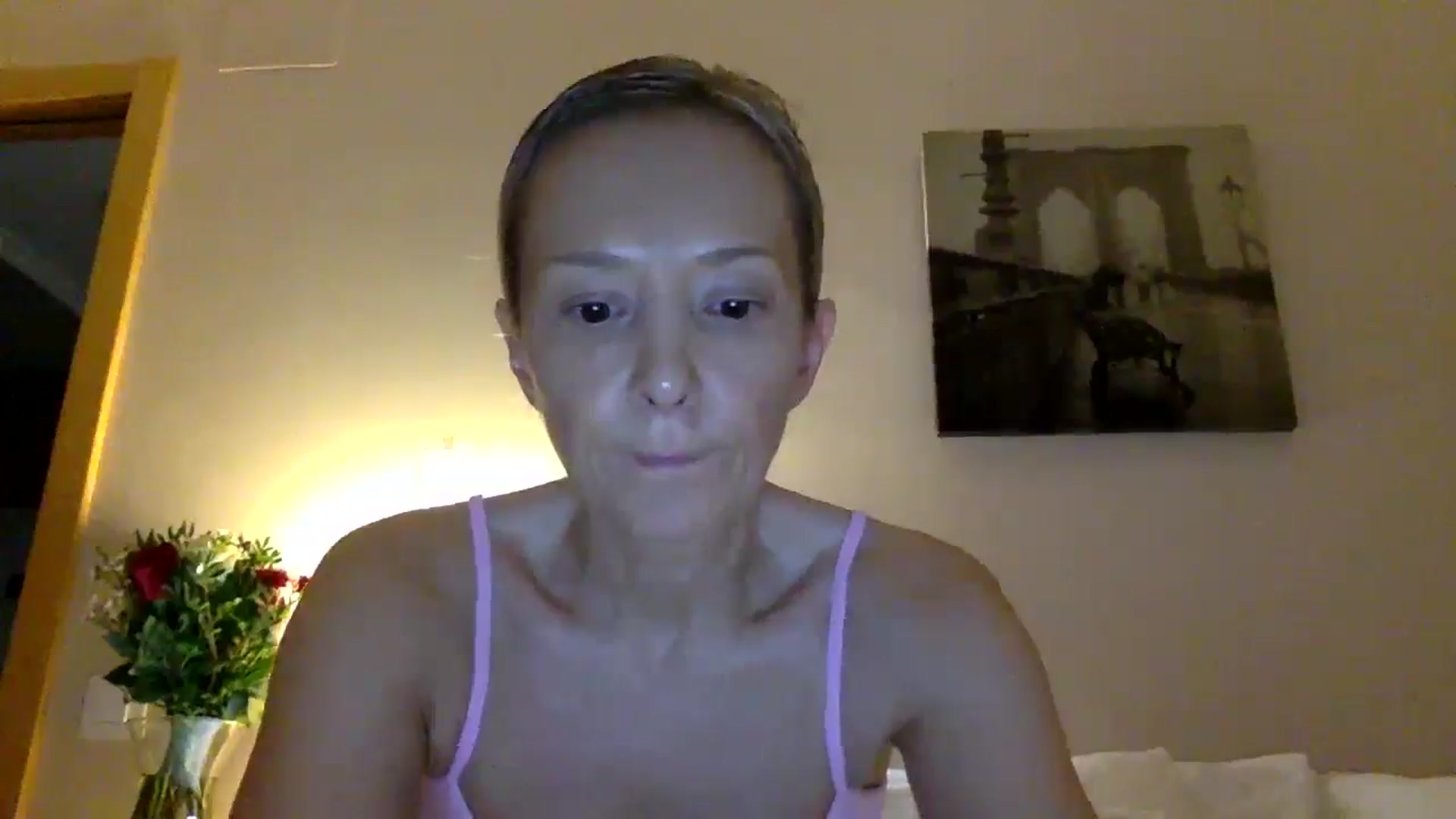 Gallery image thumbnail from Aimee_Angel's myfreecams stream on, 01/22/2025, 17:32 image 12 of 20