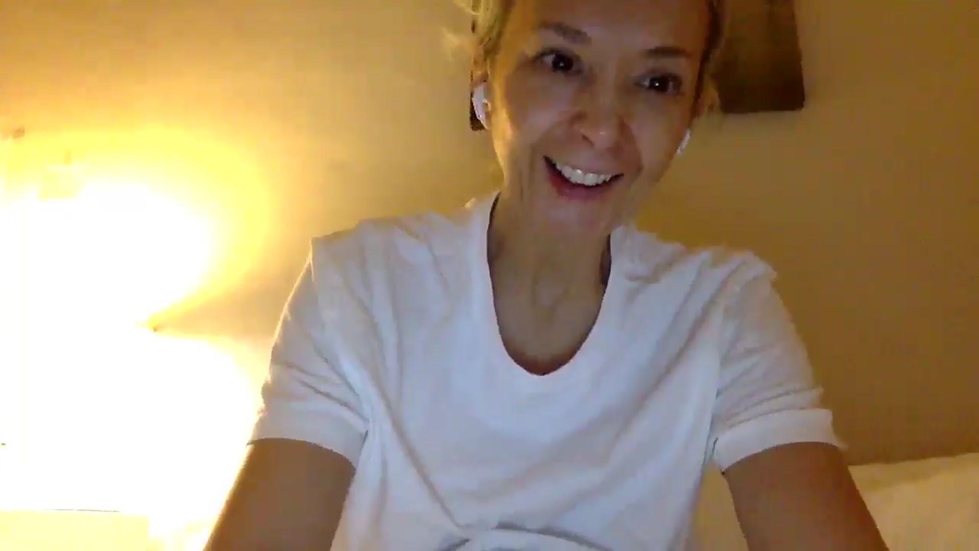 Gallery image thumbnail from Aimee_Angel's myfreecams stream on, 01/31/2025, 05:44 image 7 of 20