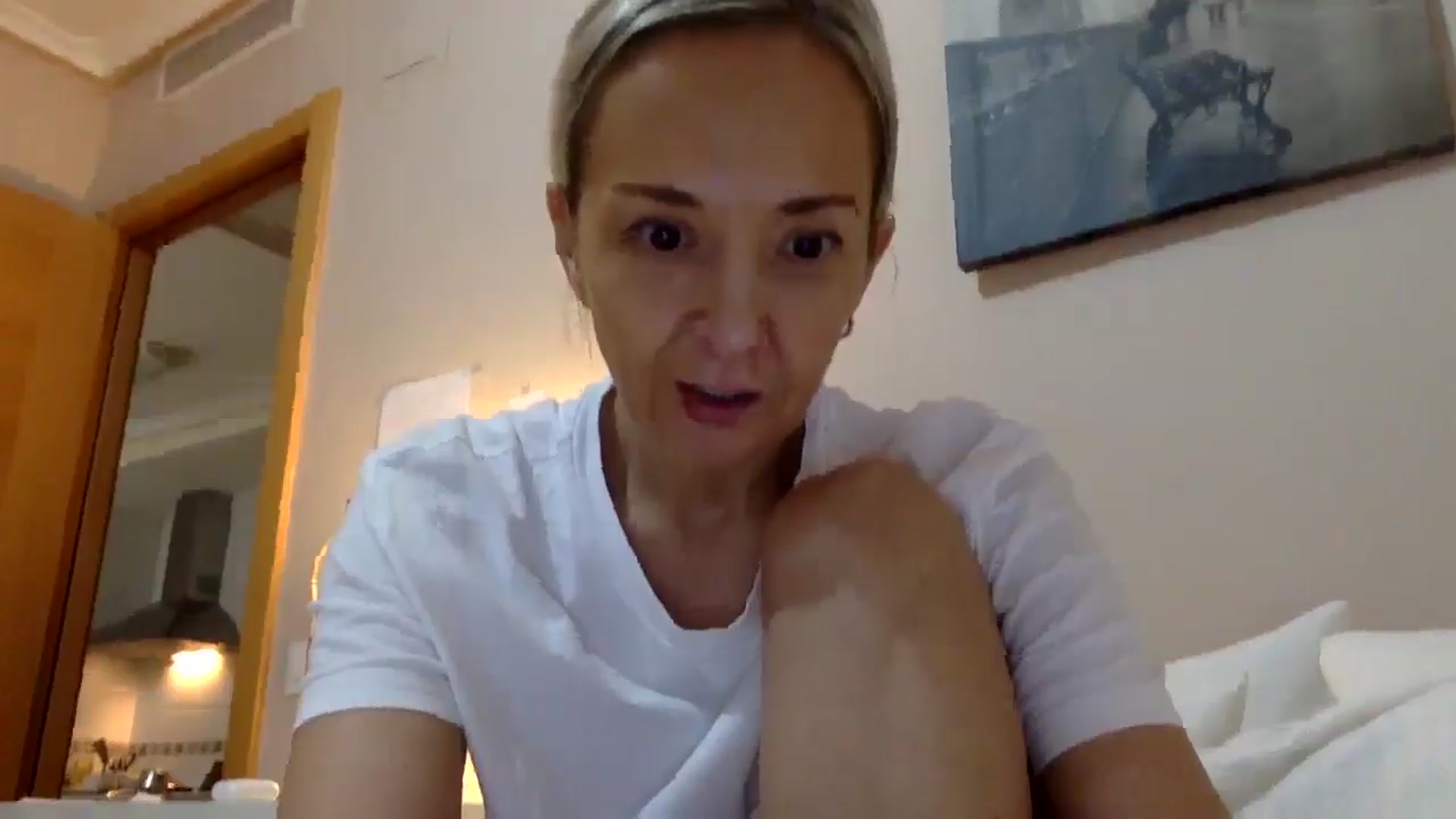 Gallery image thumbnail from Aimee_Angel's myfreecams stream on, 01/31/2025, 19:49 image 7 of 20