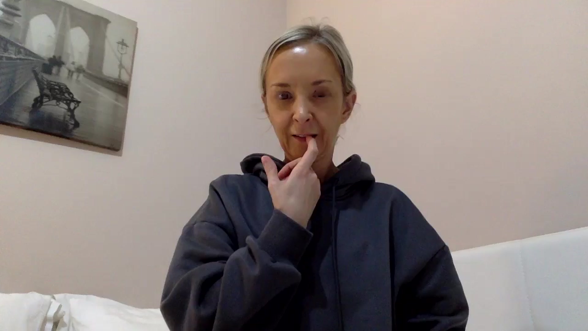 Gallery image thumbnail from Aimee_Angel's myfreecams stream on, 02/09/2025, 22:28 image 3 of 20