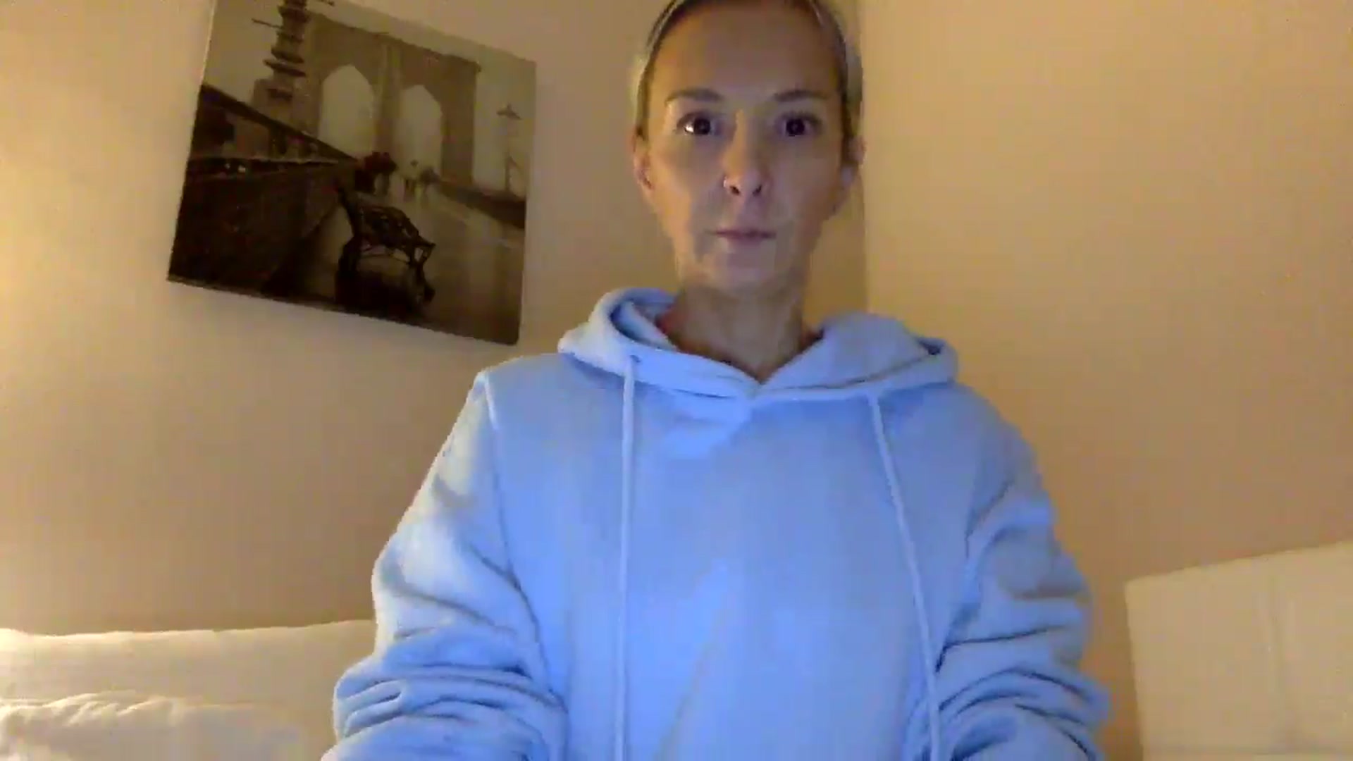 Gallery image thumbnail from Aimee_Angel's myfreecams stream on, 02/13/2025, 17:37 image 13 of 20