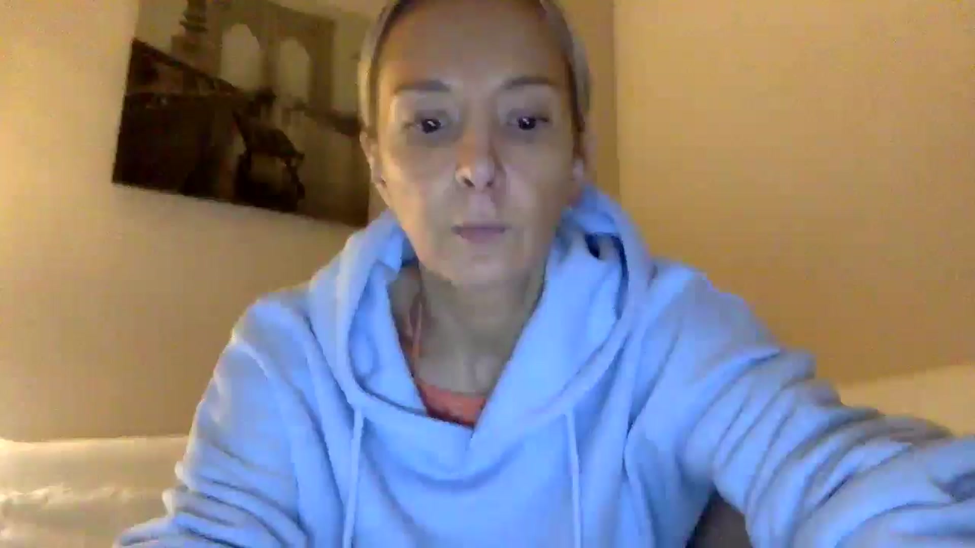 Gallery image thumbnail from Aimee_Angel's myfreecams stream on, 02/13/2025, 17:37 image 16 of 20