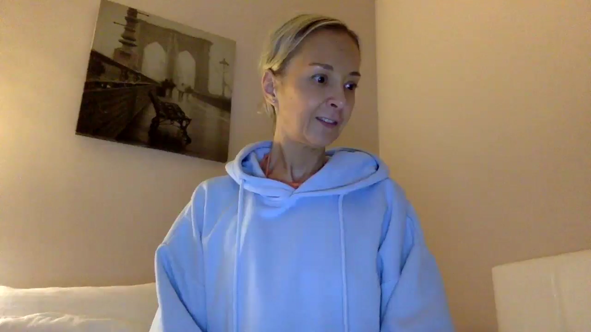 Gallery image thumbnail from Aimee_Angel's myfreecams stream on, 02/13/2025, 17:37 image 11 of 20