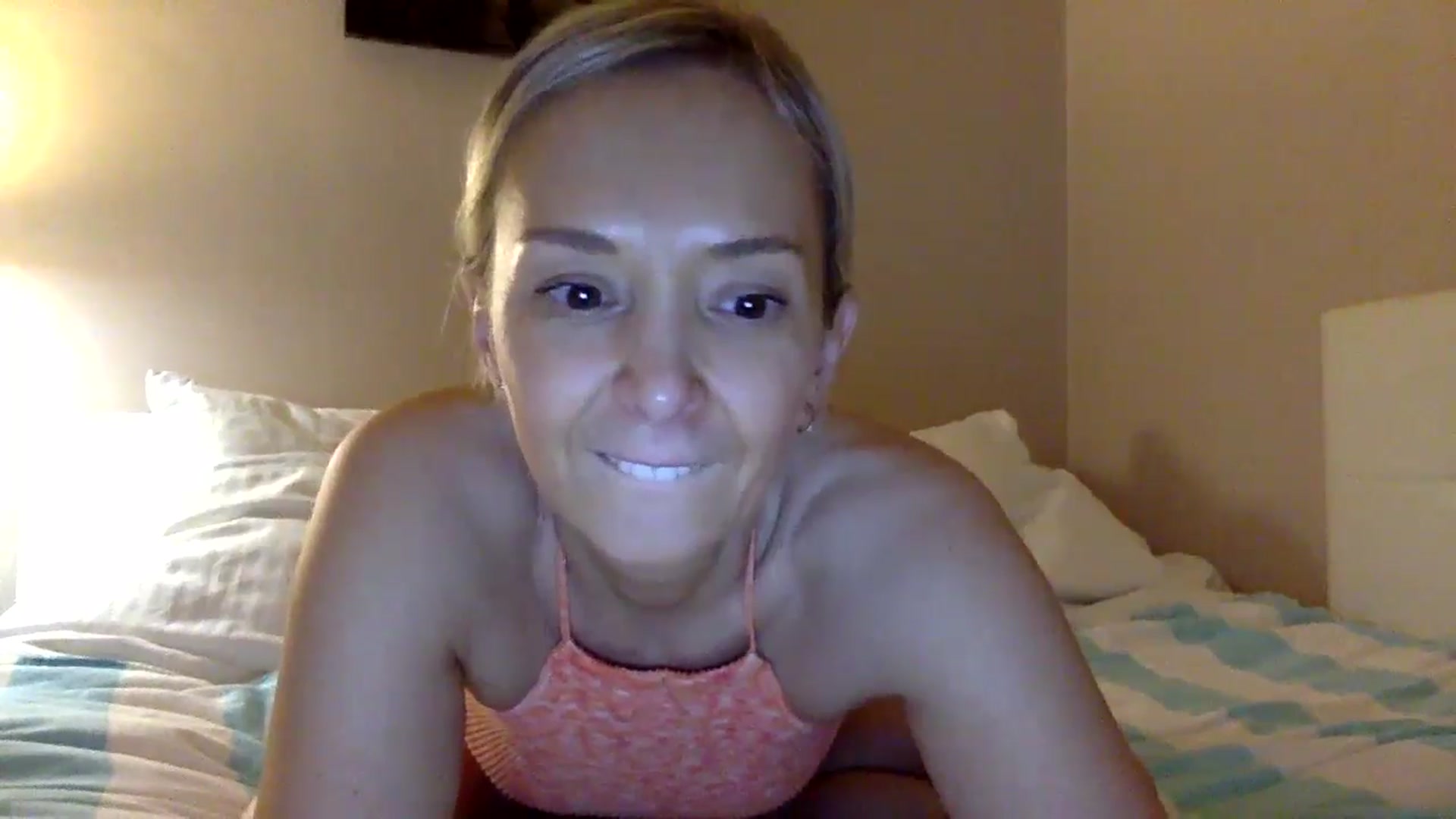 Gallery image thumbnail from Aimee_Angel's myfreecams stream on, 02/13/2025, 22:50 image 14 of 20