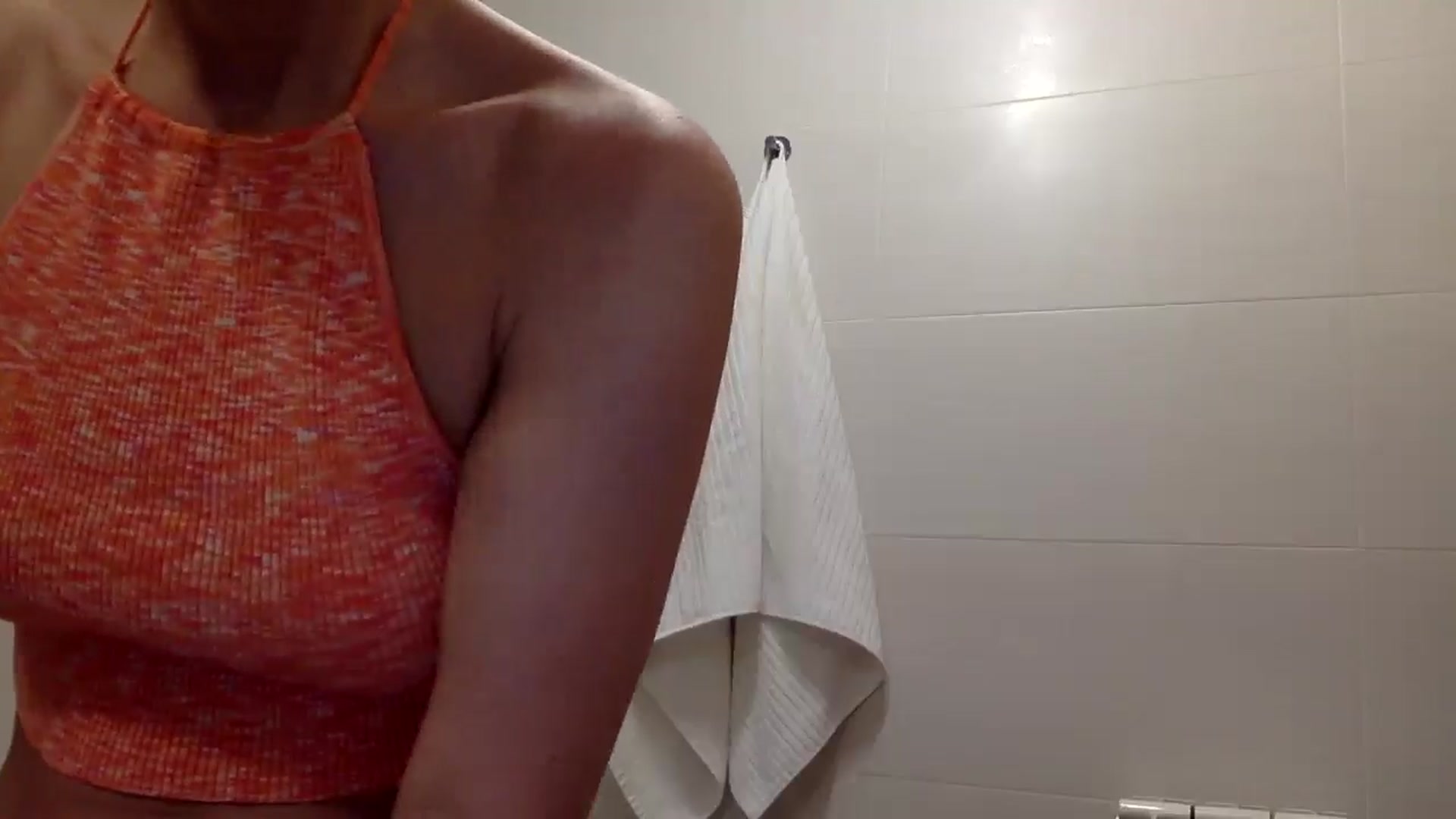 Gallery image thumbnail from Aimee_Angel's myfreecams stream on, 03/16/2025, 22:38 image 4 of 20