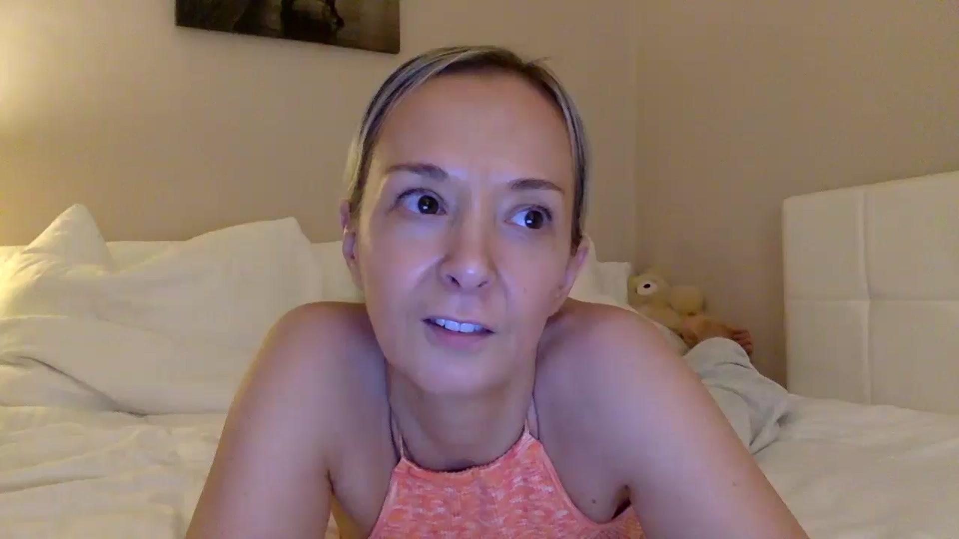 Gallery image thumbnail from Aimee_Angel's myfreecams stream on, 03/16/2025, 22:57 image 8 of 20