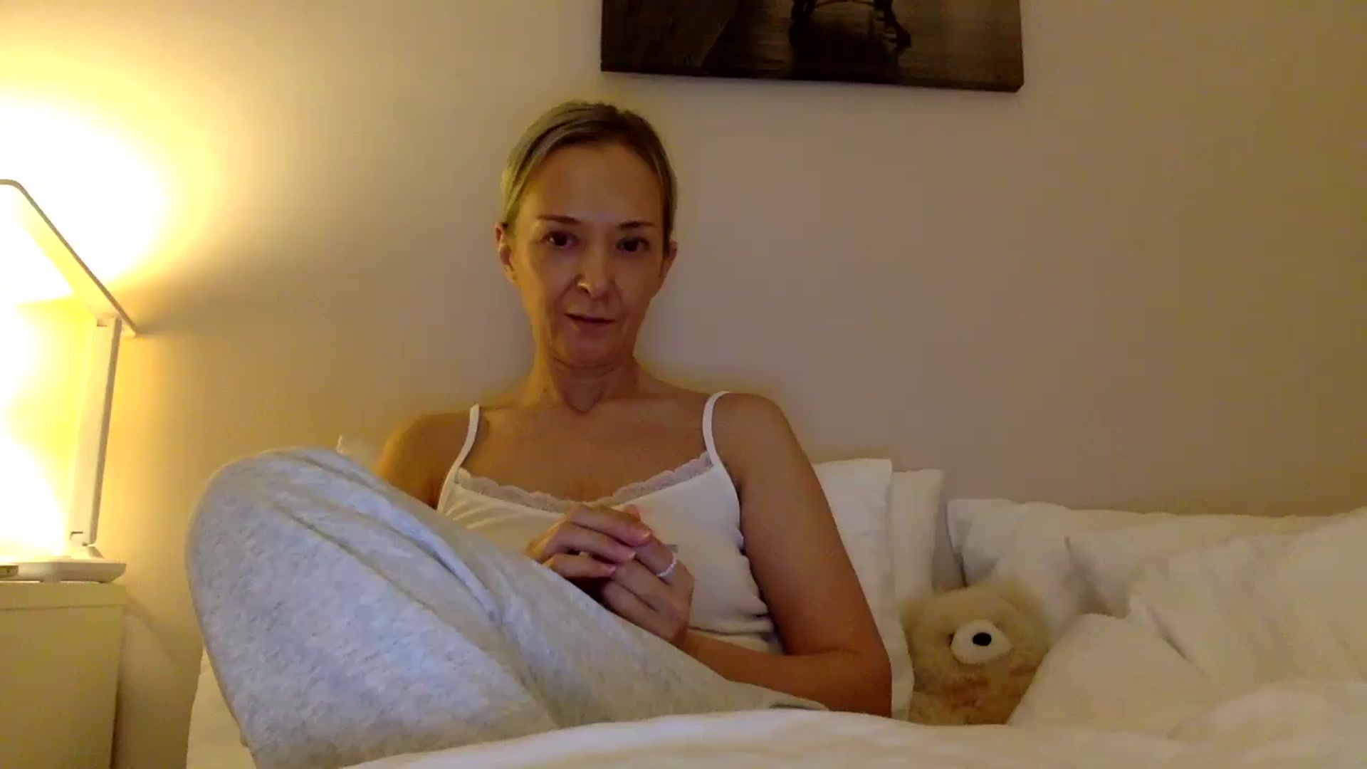 Gallery image thumbnail from Aimee_Angel's myfreecams stream on, 03/19/2025, 22:49 image 4 of 20