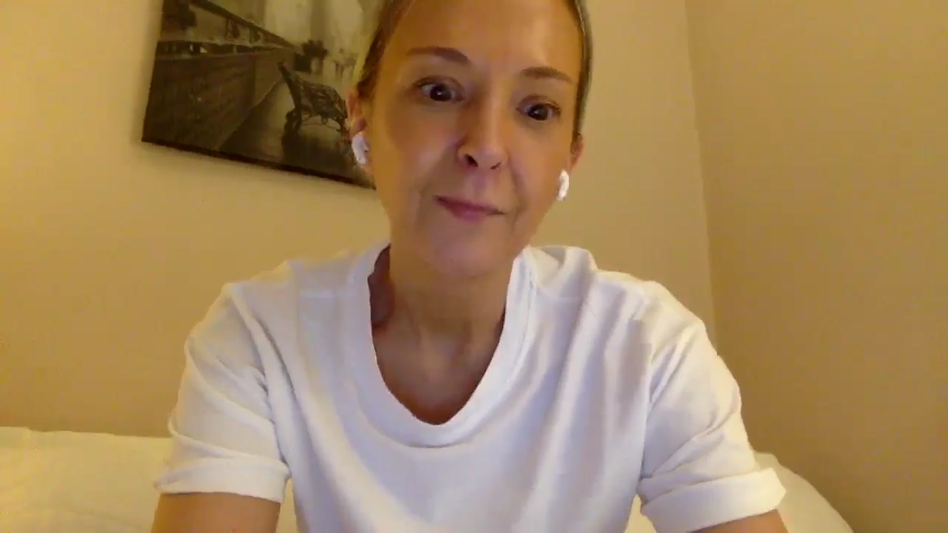 Gallery image thumbnail from Aimee_Angel's myfreecams stream on, 03/26/2025, 22:30 image 2 of 20