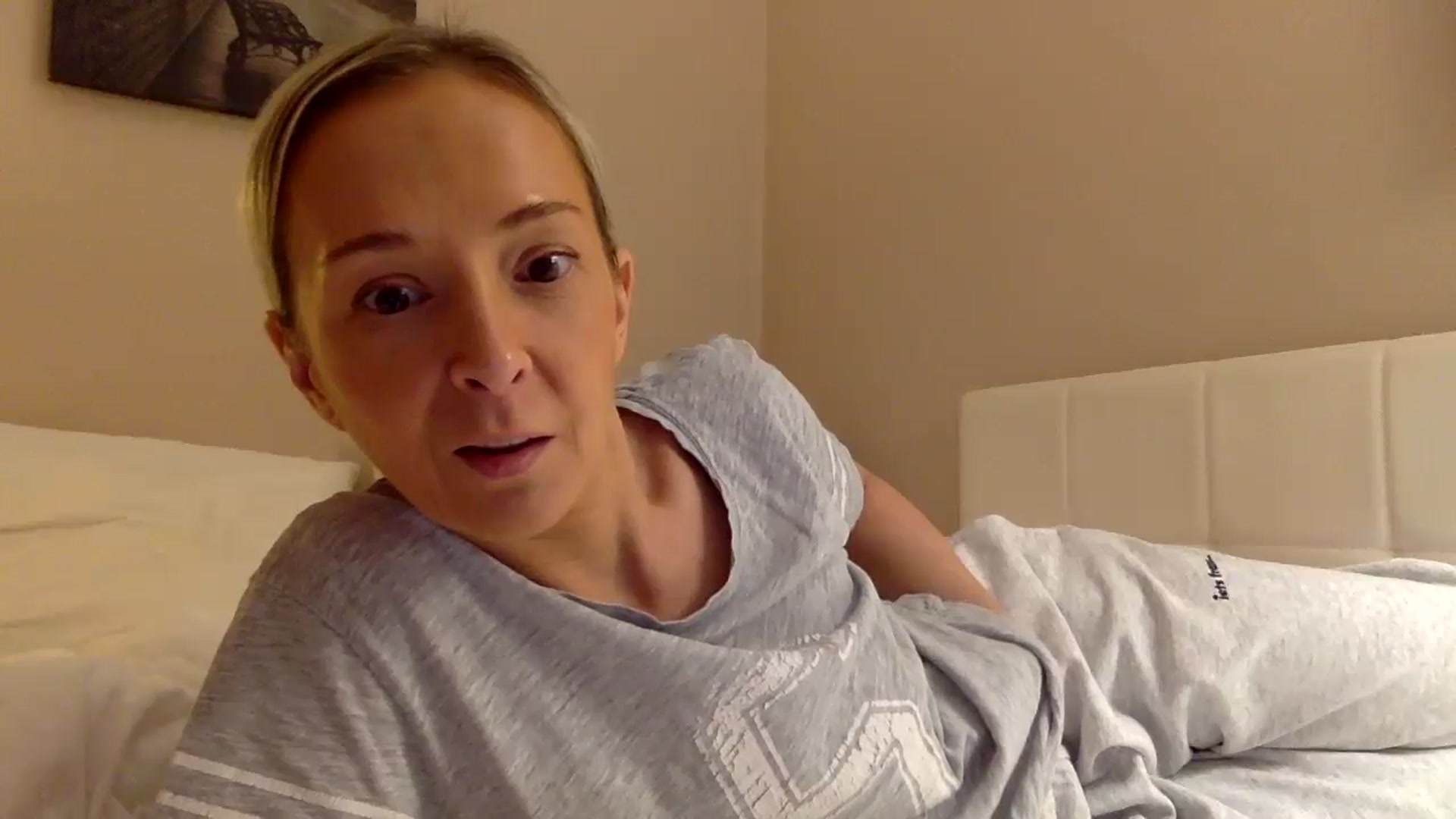 Gallery image thumbnail from Aimee_Angel's myfreecams stream on, 03/28/2025, 13:33 image 15 of 20
