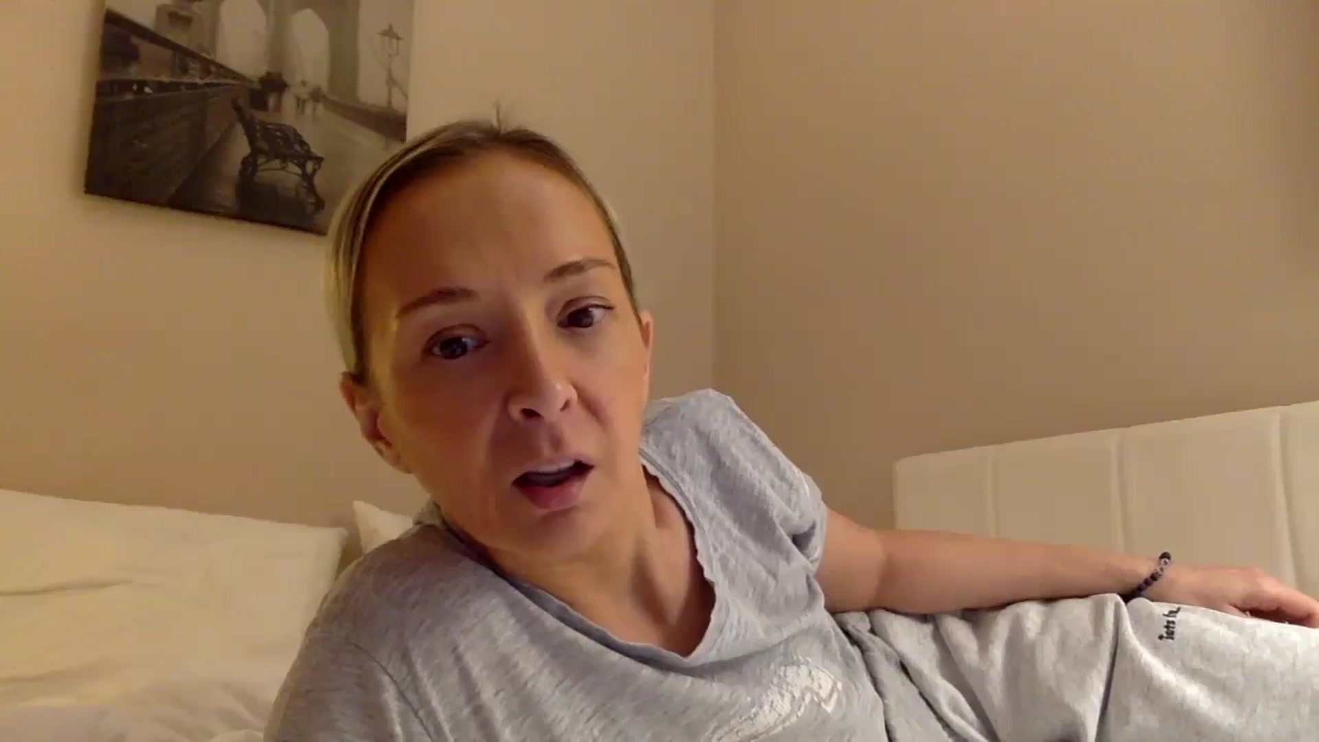 Gallery image thumbnail from Aimee_Angel's myfreecams stream on, 03/28/2025, 13:33 image 5 of 20