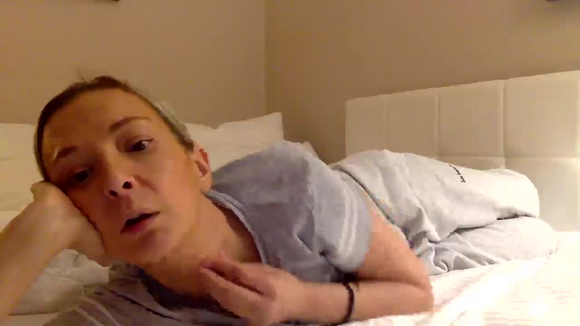 Gallery image thumbnail from Aimee_Angel's myfreecams stream on, 03/28/2025, 13:33 image 19 of 20