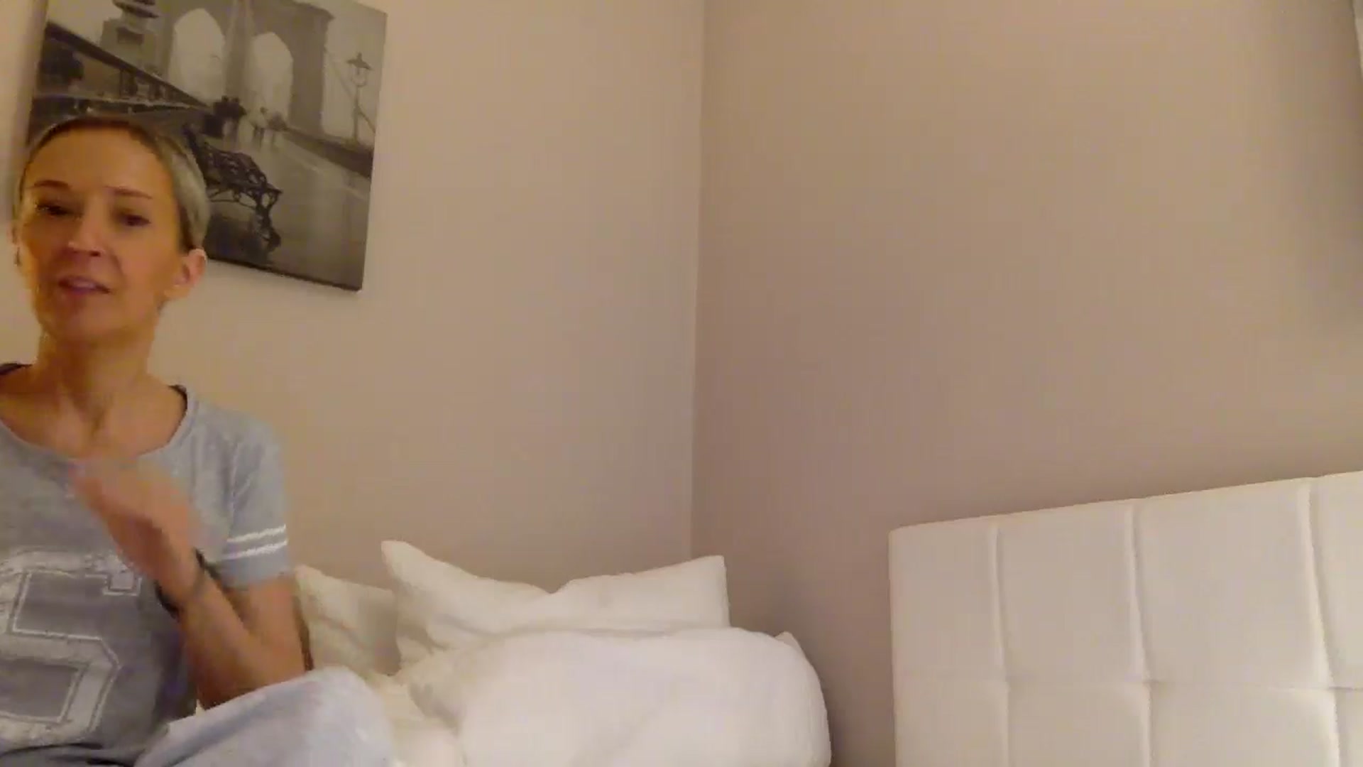 Gallery image thumbnail from Aimee_Angel's myfreecams stream on, 03/28/2025, 13:33 image 2 of 20