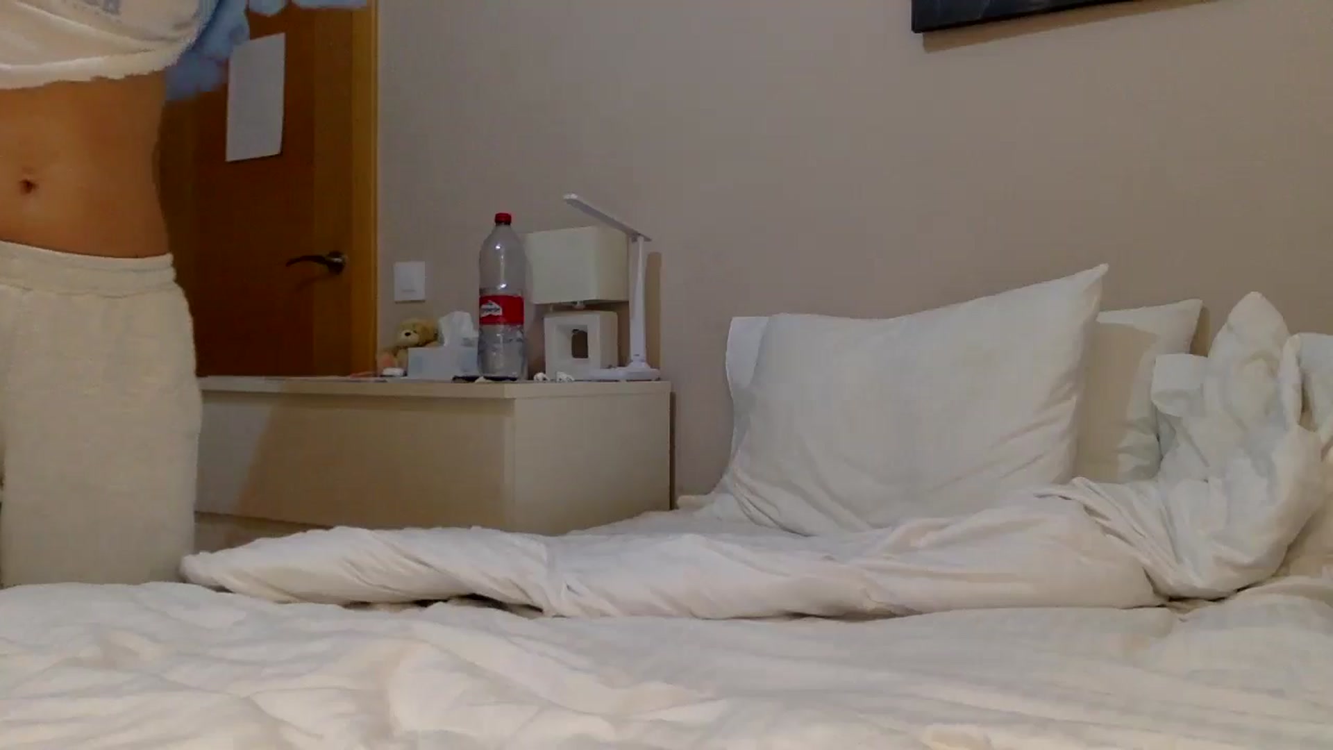 Gallery image thumbnail from Aimee_Angel's myfreecams stream on, 04/03/2025, 22:45 image 8 of 20