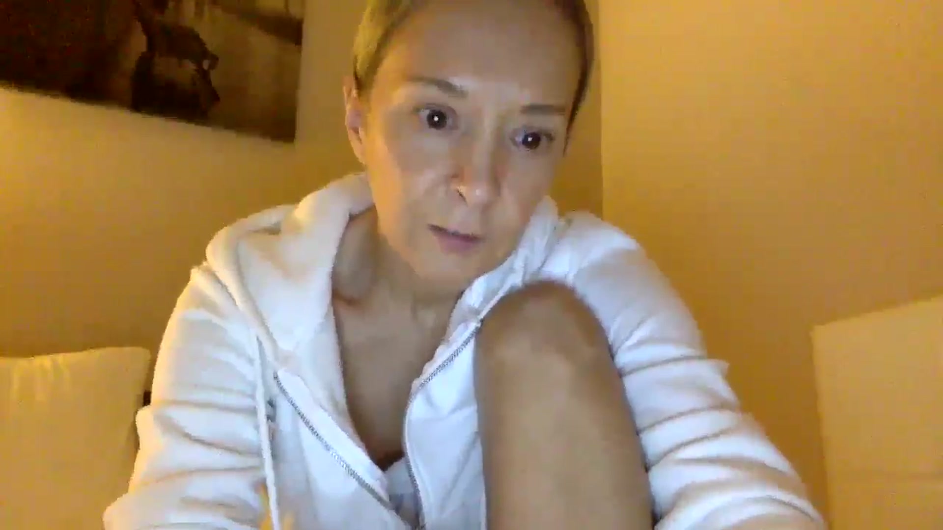 Gallery image thumbnail from Aimee_Angel's myfreecams stream on, 04/15/2025, 21:51 image 8 of 20