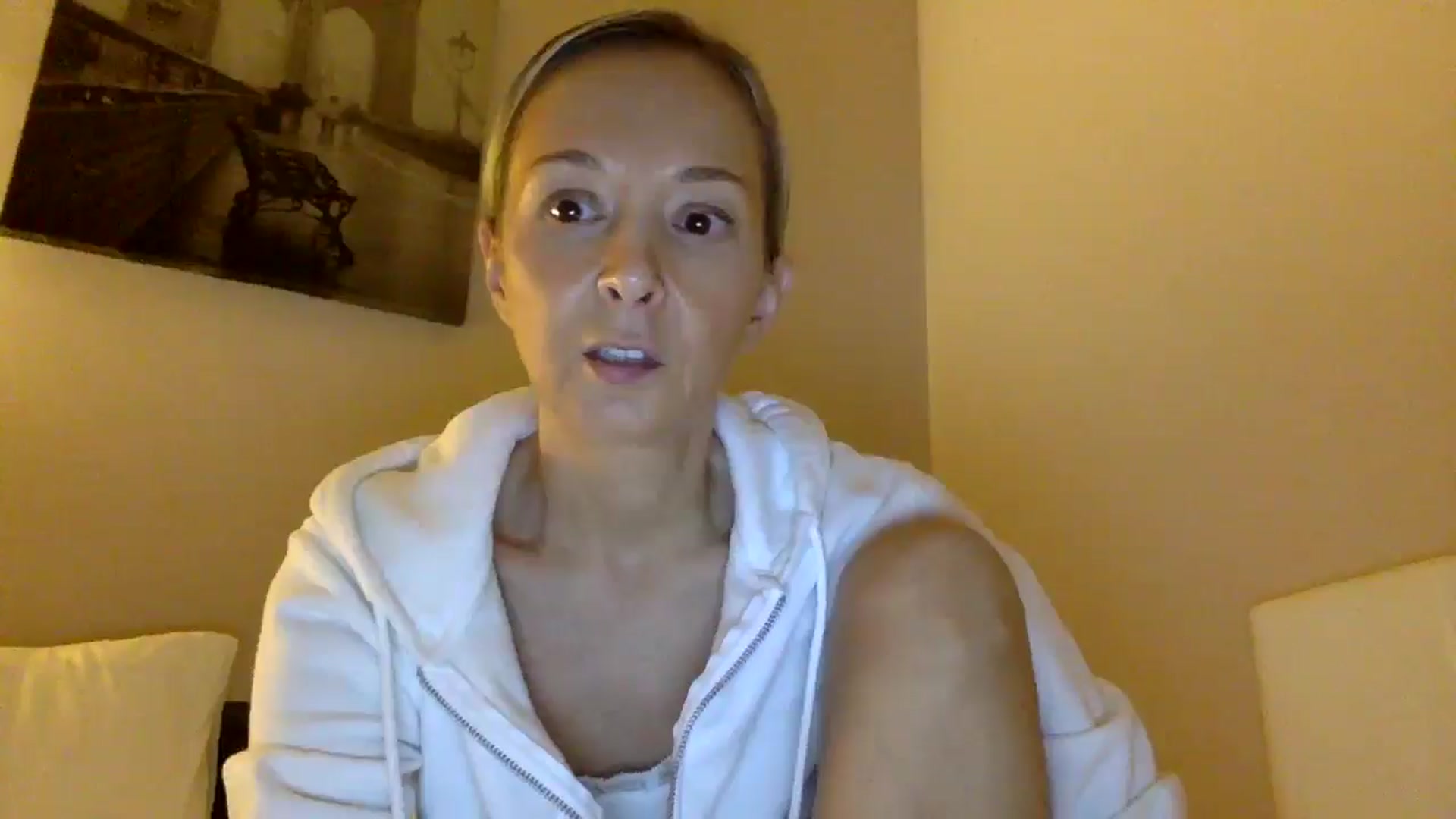 Gallery image thumbnail from Aimee_Angel's myfreecams stream on, 04/15/2025, 21:51 image 11 of 20