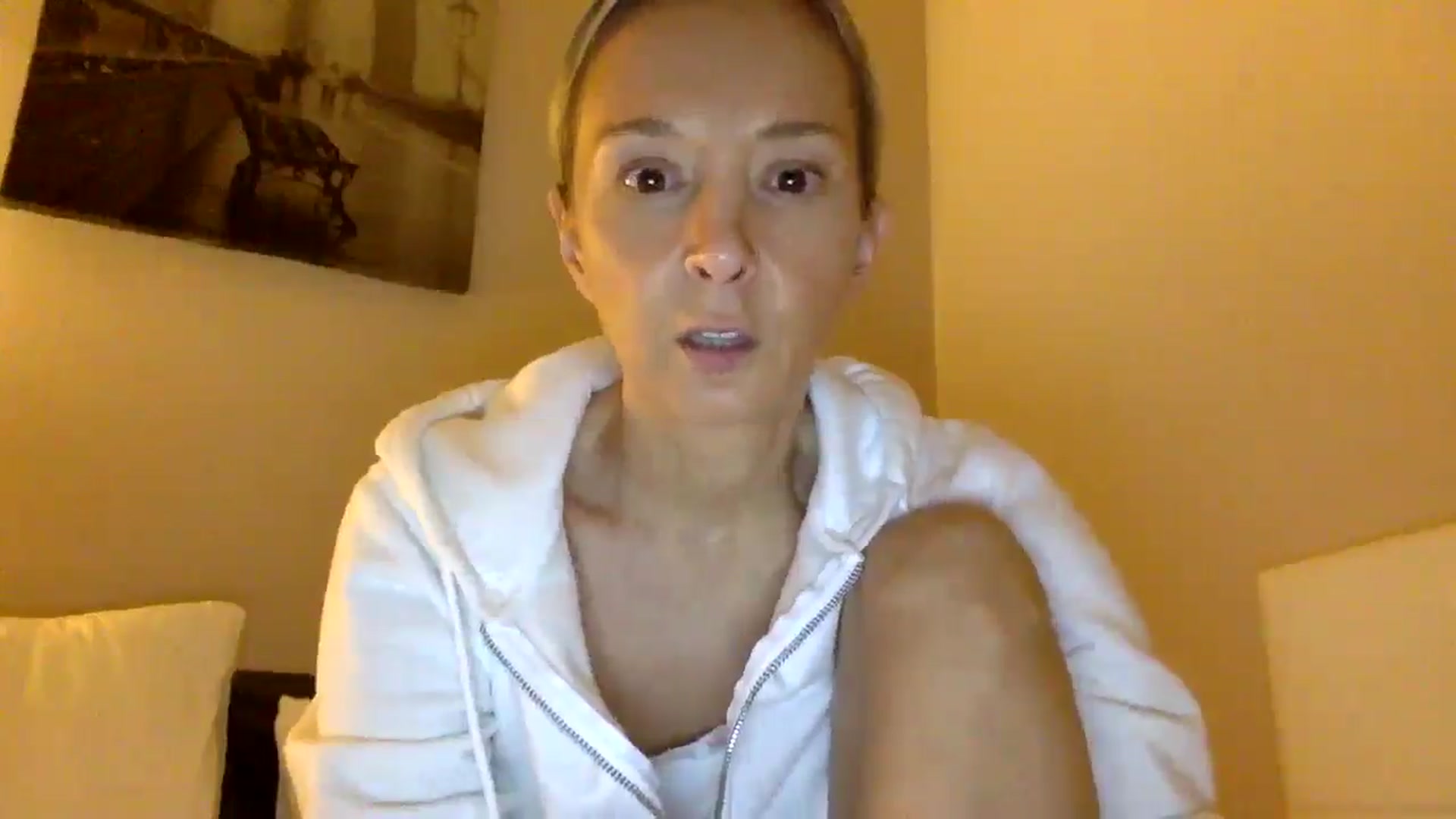 Gallery image thumbnail from Aimee_Angel's myfreecams stream on, 04/15/2025, 21:51 image 5 of 20