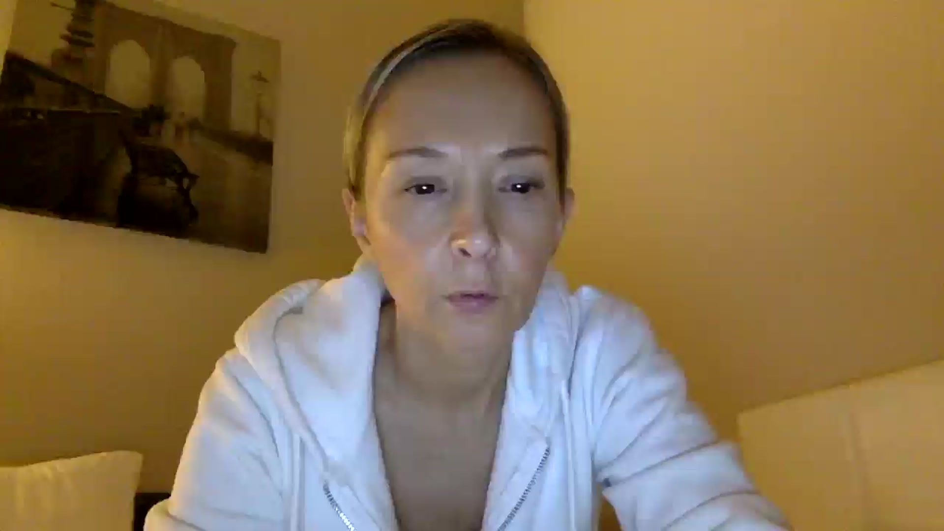Gallery image thumbnail from Aimee_Angel's myfreecams stream on, 04/15/2025, 21:51 image 19 of 20