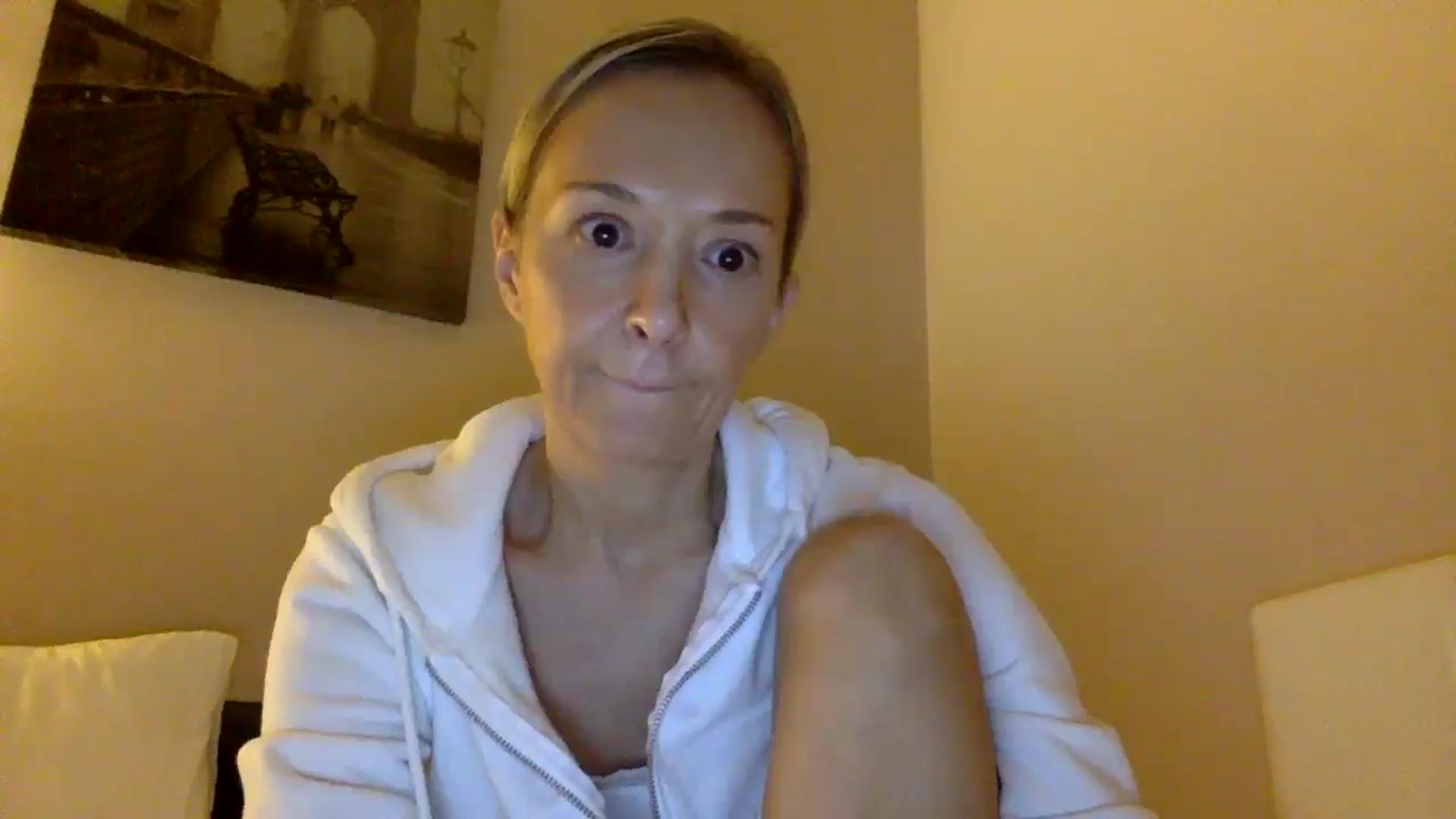Gallery image thumbnail from Aimee_Angel's myfreecams stream on, 04/15/2025, 21:51 image 10 of 20