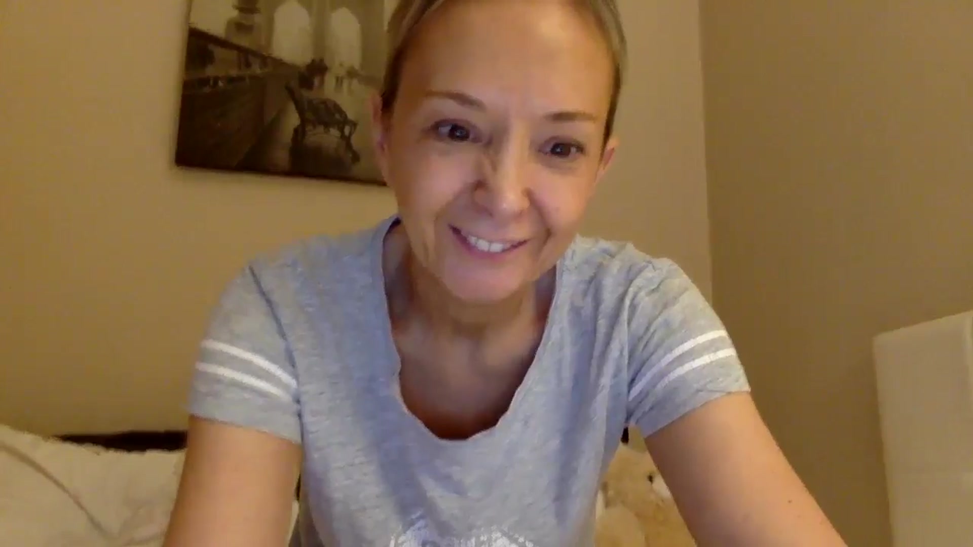 Gallery image thumbnail from Aimee_Angel's myfreecams stream on, 04/19/2025, 18:28 image 13 of 20