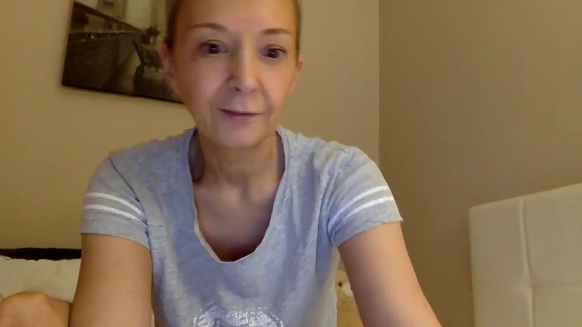 Gallery image thumbnail from Aimee_Angel's myfreecams stream on, 04/19/2025, 18:28 image 19 of 20