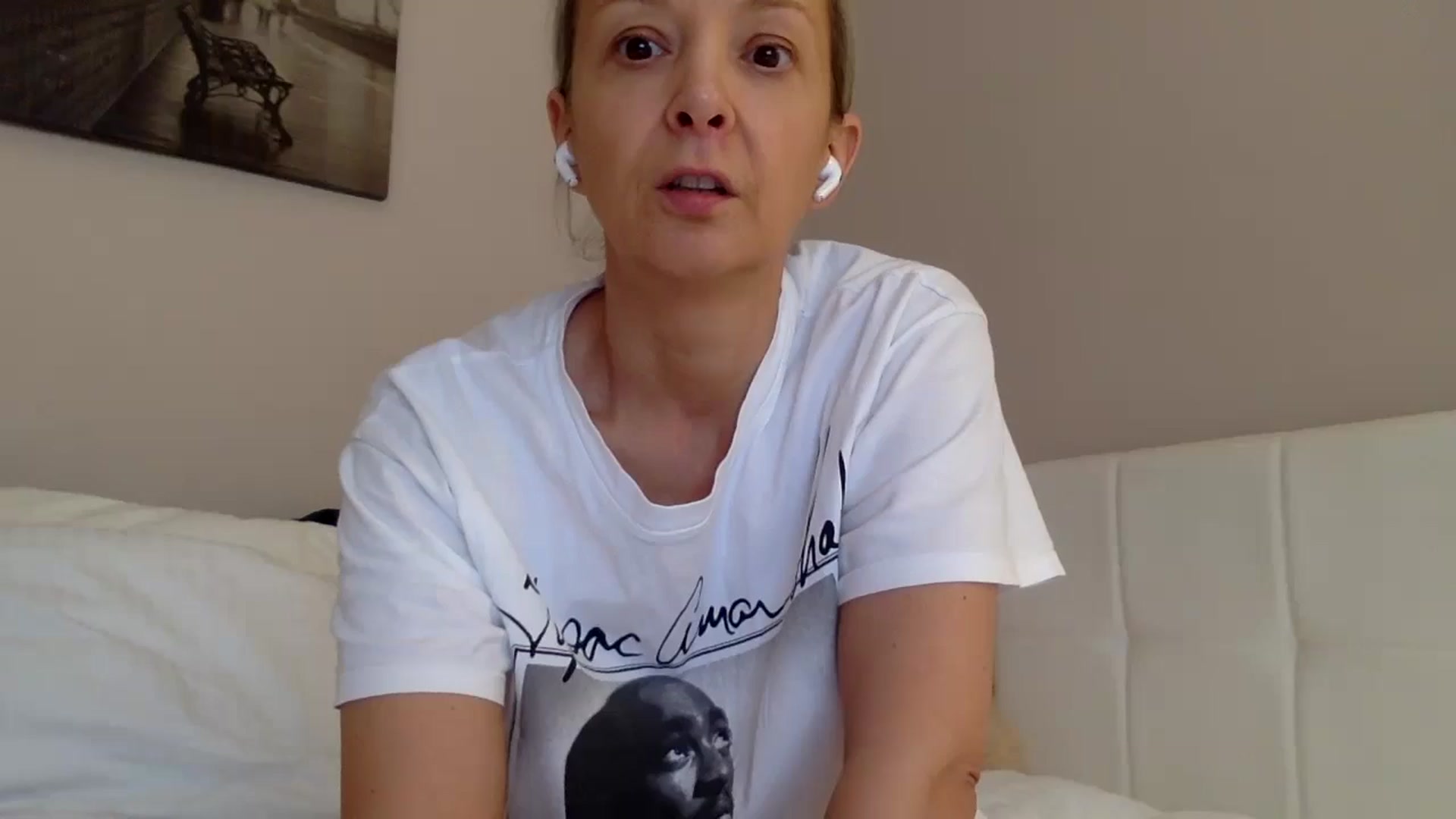 Gallery image thumbnail from Aimee_Angel's myfreecams stream on, 04/26/2025, 15:56 image 16 of 20