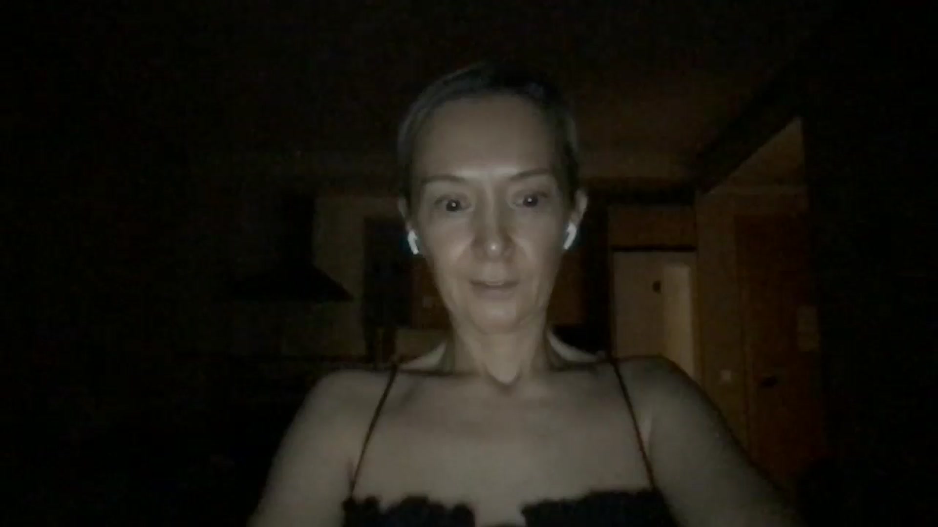 Gallery image thumbnail from Aimee_Angel's myfreecams stream on, 05/04/2025, 19:50 image 8 of 20