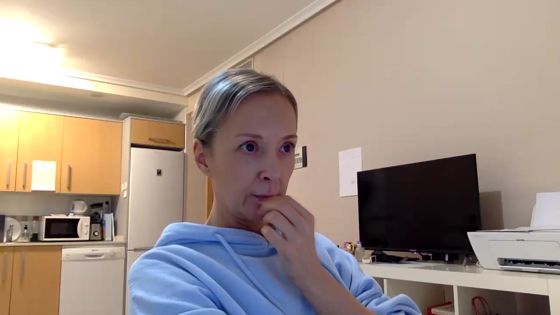 Gallery image thumbnail from Aimee_Angel's myfreecams stream on, 05/16/2025, 22:15 image 5 of 20