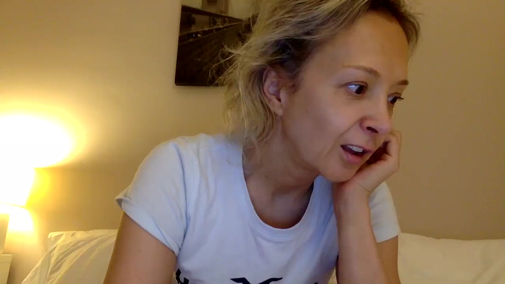 Gallery image thumbnail from Aimee_Angel's myfreecams stream on, 05/18/2025, 15:18 image 5 of 20
