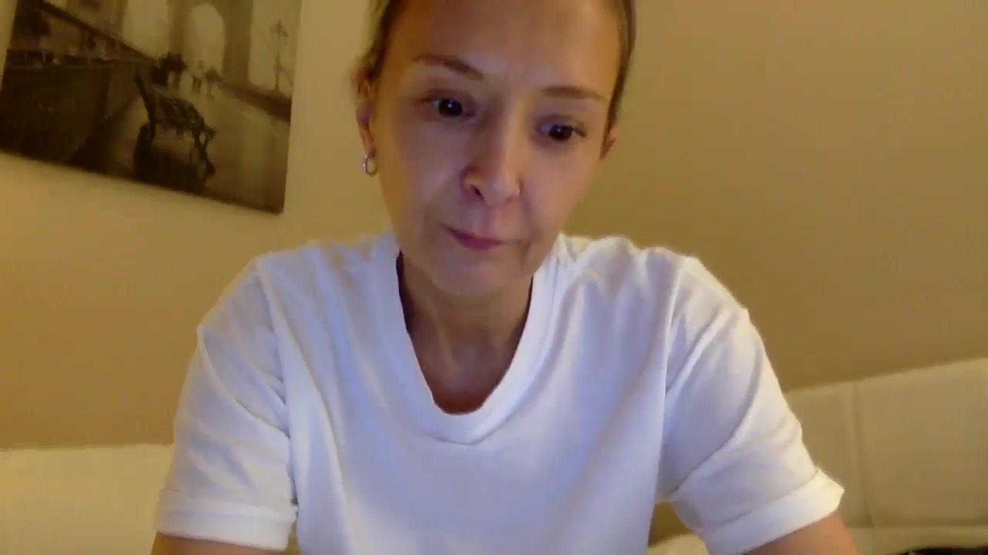Gallery image thumbnail from Aimee_Angel's myfreecams stream on, 05/19/2025, 21:11 image 19 of 20