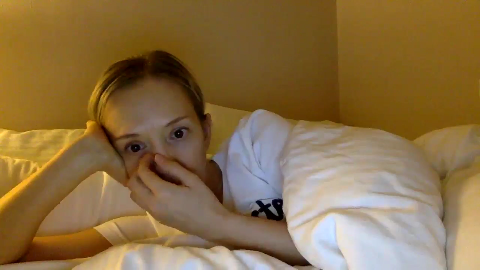 Gallery image thumbnail from Aimee_Angel's myfreecams stream on, 06/05/2025, 01:13 image 14 of 20