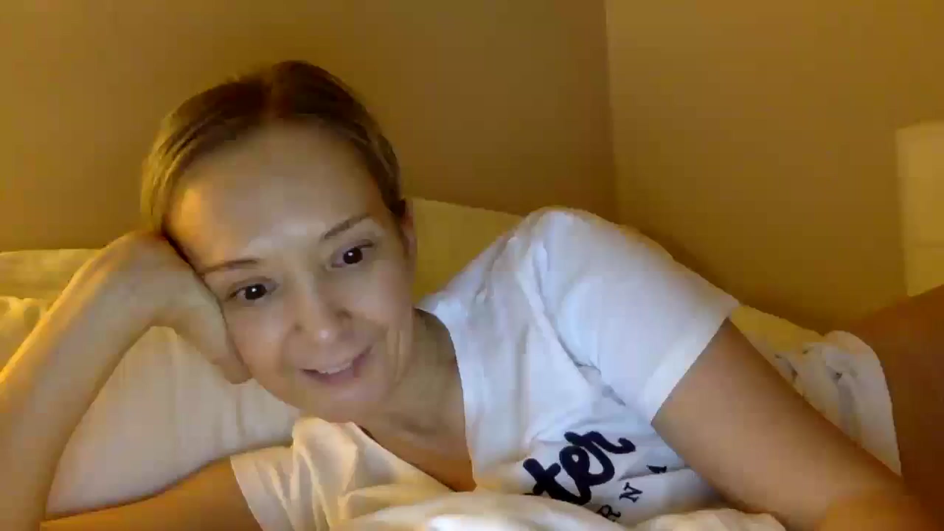 Gallery image thumbnail from Aimee_Angel's myfreecams stream on, 06/05/2025, 01:13 image 20 of 20