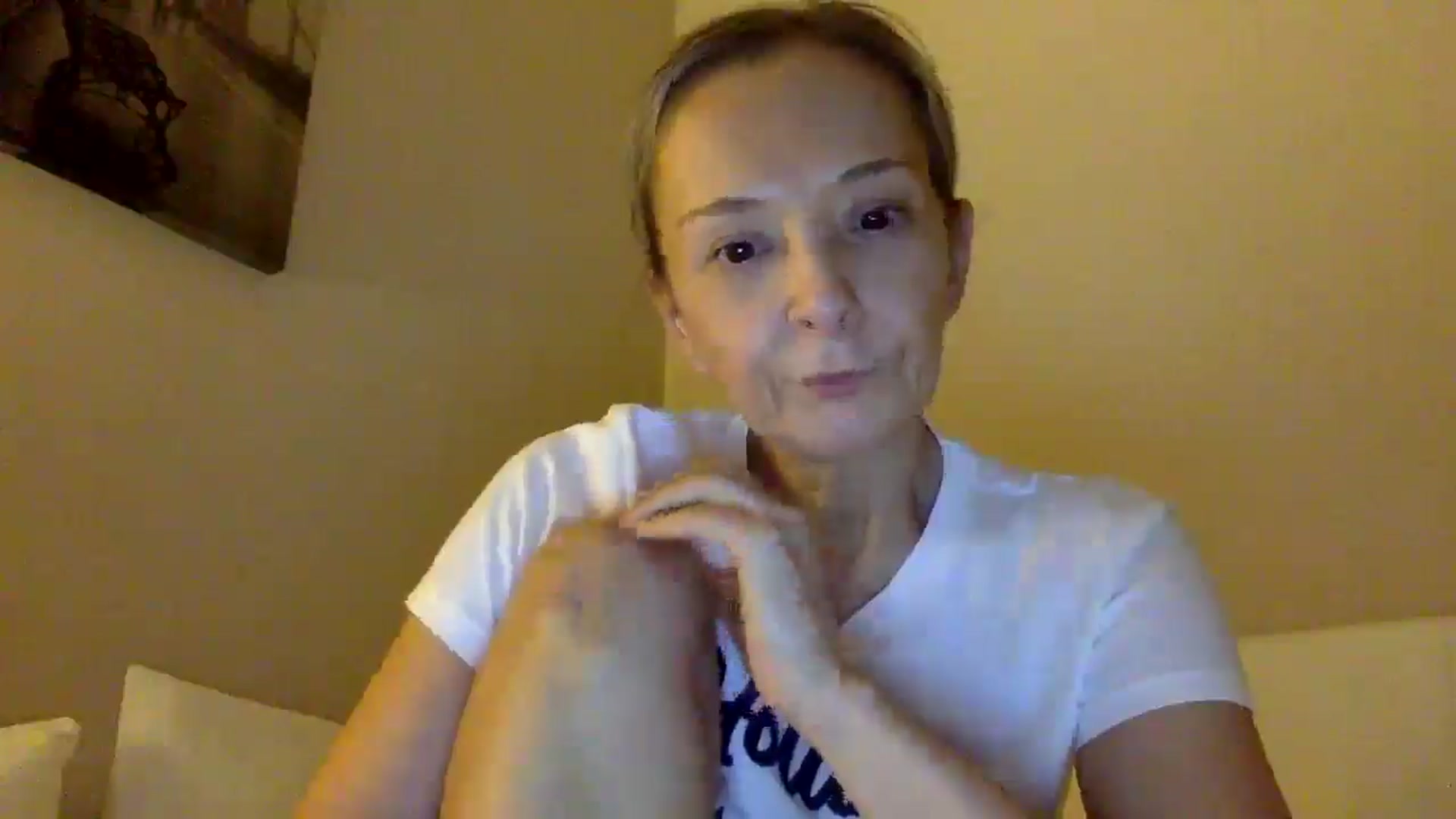 Gallery image thumbnail from Aimee_Angel's myfreecams stream on, 06/05/2025, 01:13 image 8 of 20