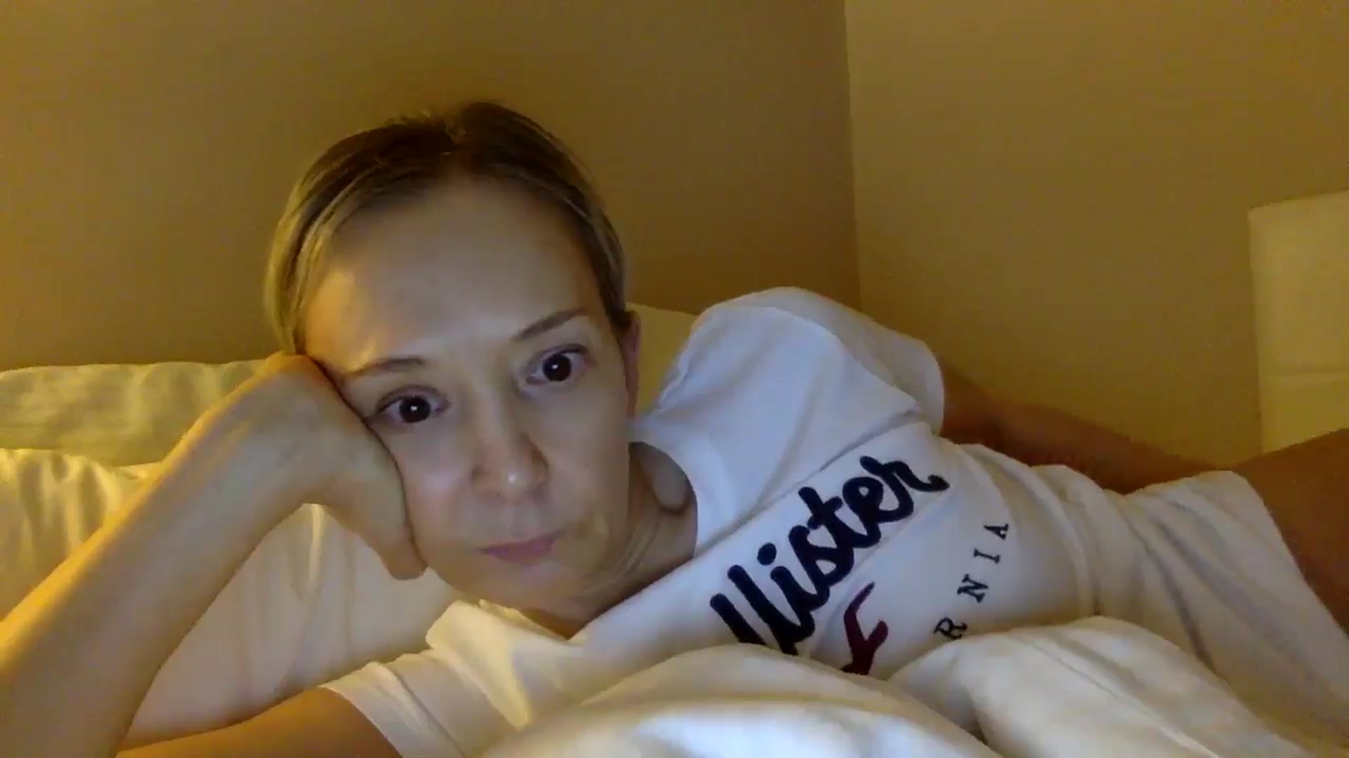 Gallery image thumbnail from Aimee_Angel's myfreecams stream on, 06/05/2025, 01:13 image 16 of 20