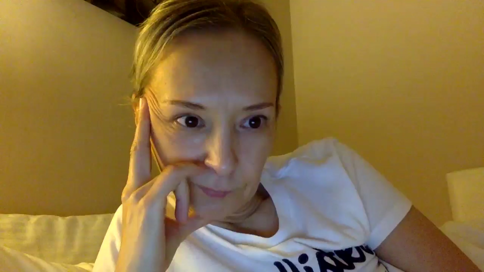 Gallery image thumbnail from Aimee_Angel's myfreecams stream on, 06/05/2025, 01:13 image 1 of 20