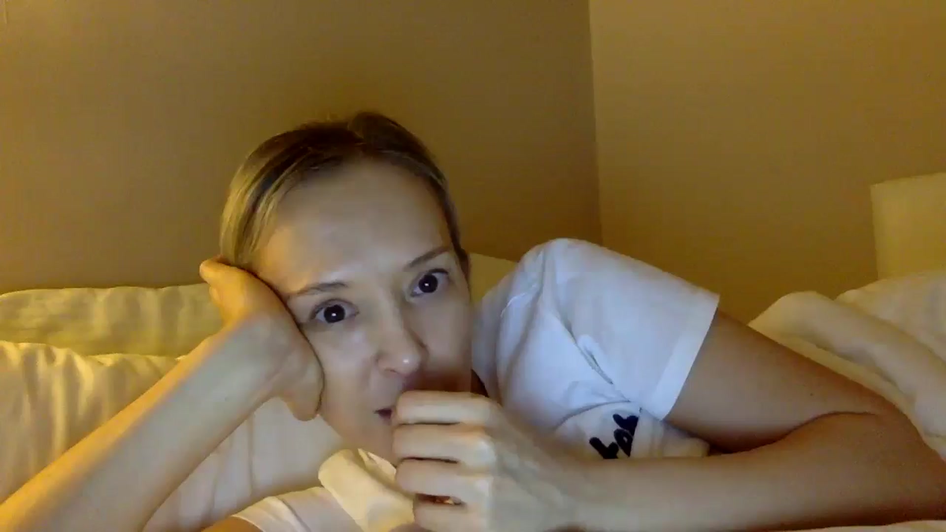 Gallery image thumbnail from Aimee_Angel's myfreecams stream on, 06/05/2025, 01:13 image 15 of 20