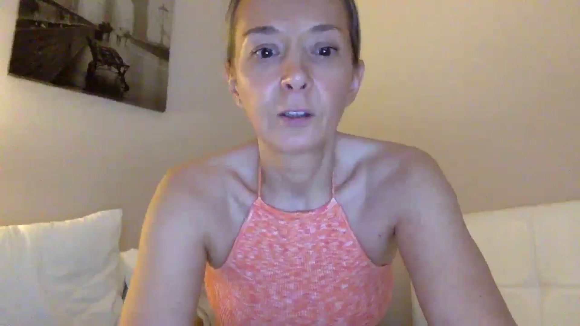 Gallery image thumbnail from Aimee_Angel's myfreecams stream on, 06/18/2025, 19:05 image 5 of 20