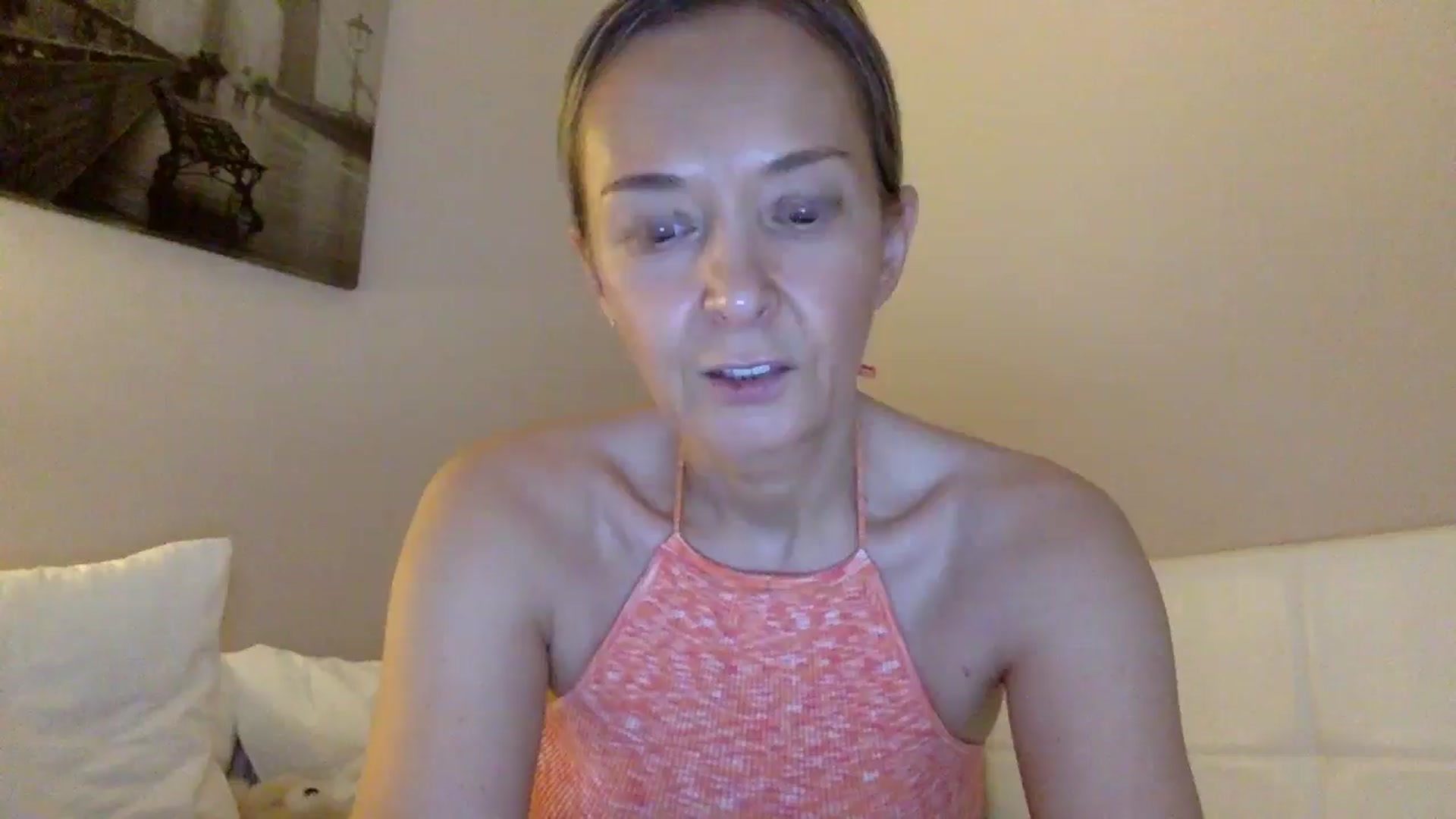 Gallery image thumbnail from Aimee_Angel's myfreecams stream on, 06/18/2025, 19:05 image 16 of 20