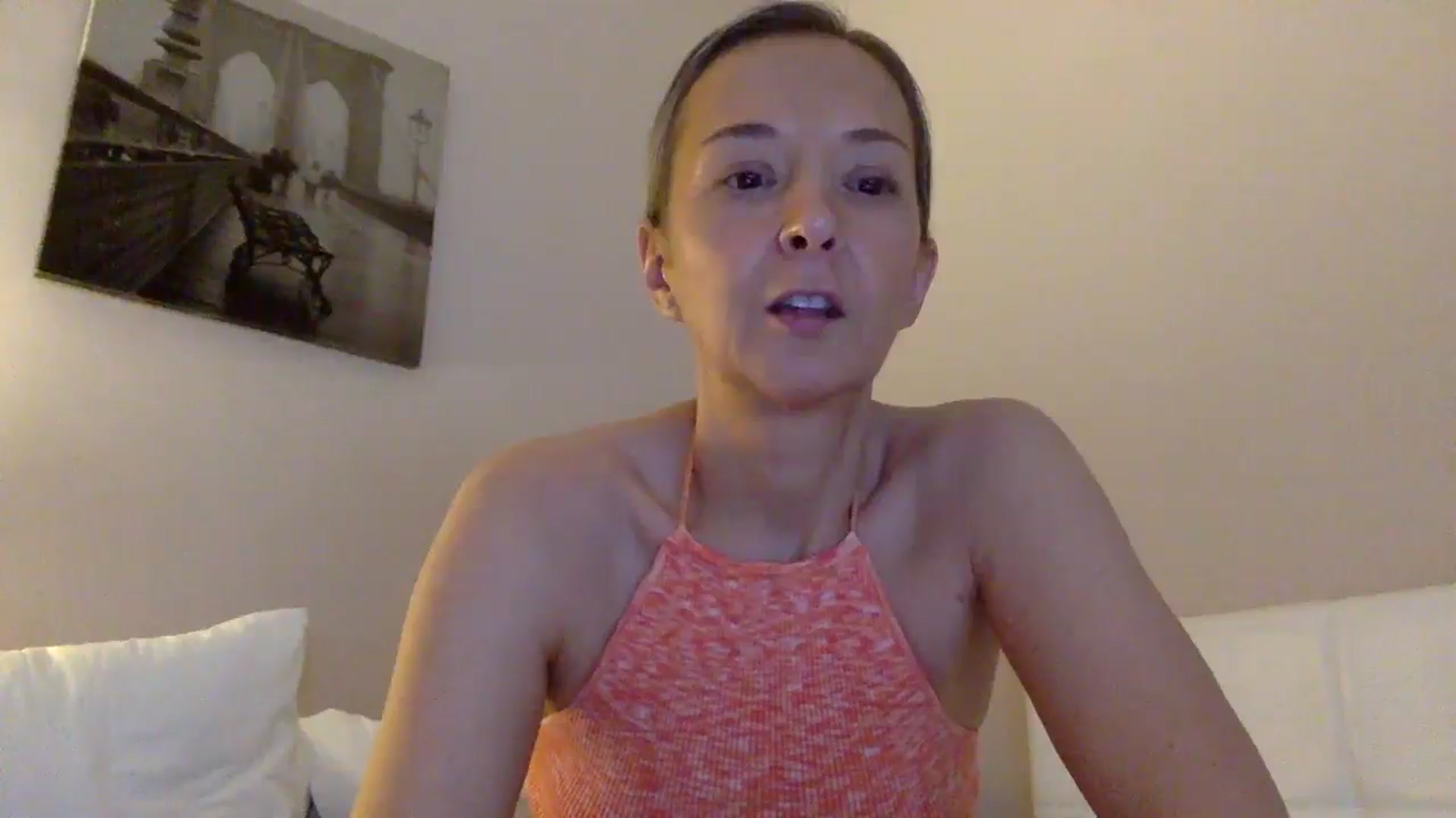 Gallery image thumbnail from Aimee_Angel's myfreecams stream on, 06/18/2025, 19:05 image 4 of 20