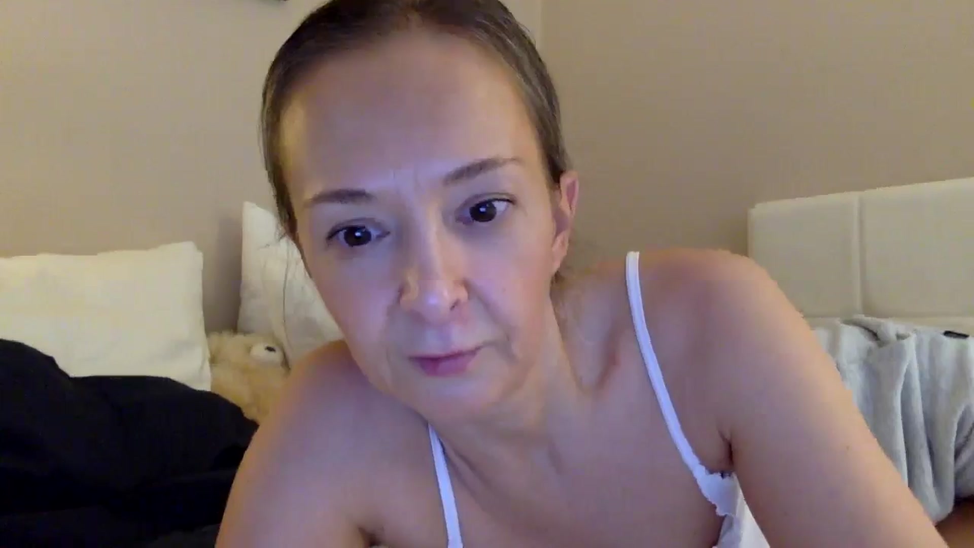 Gallery image thumbnail from Aimee_Angel's myfreecams stream on, 06/23/2025, 19:02 image 20 of 20
