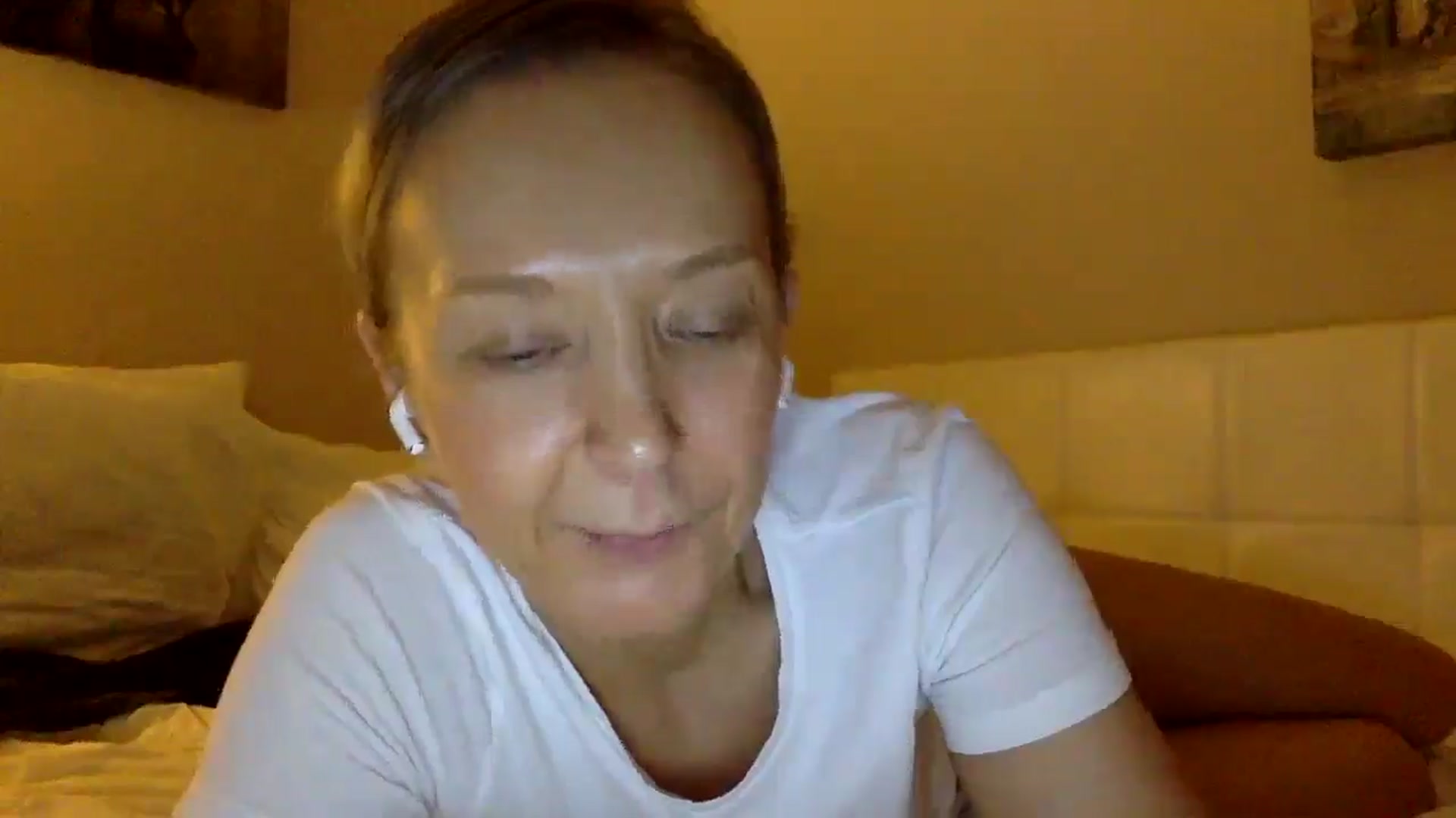 Gallery image thumbnail from Aimee_Angel's myfreecams stream on, 06/29/2025, 19:12 image 3 of 20