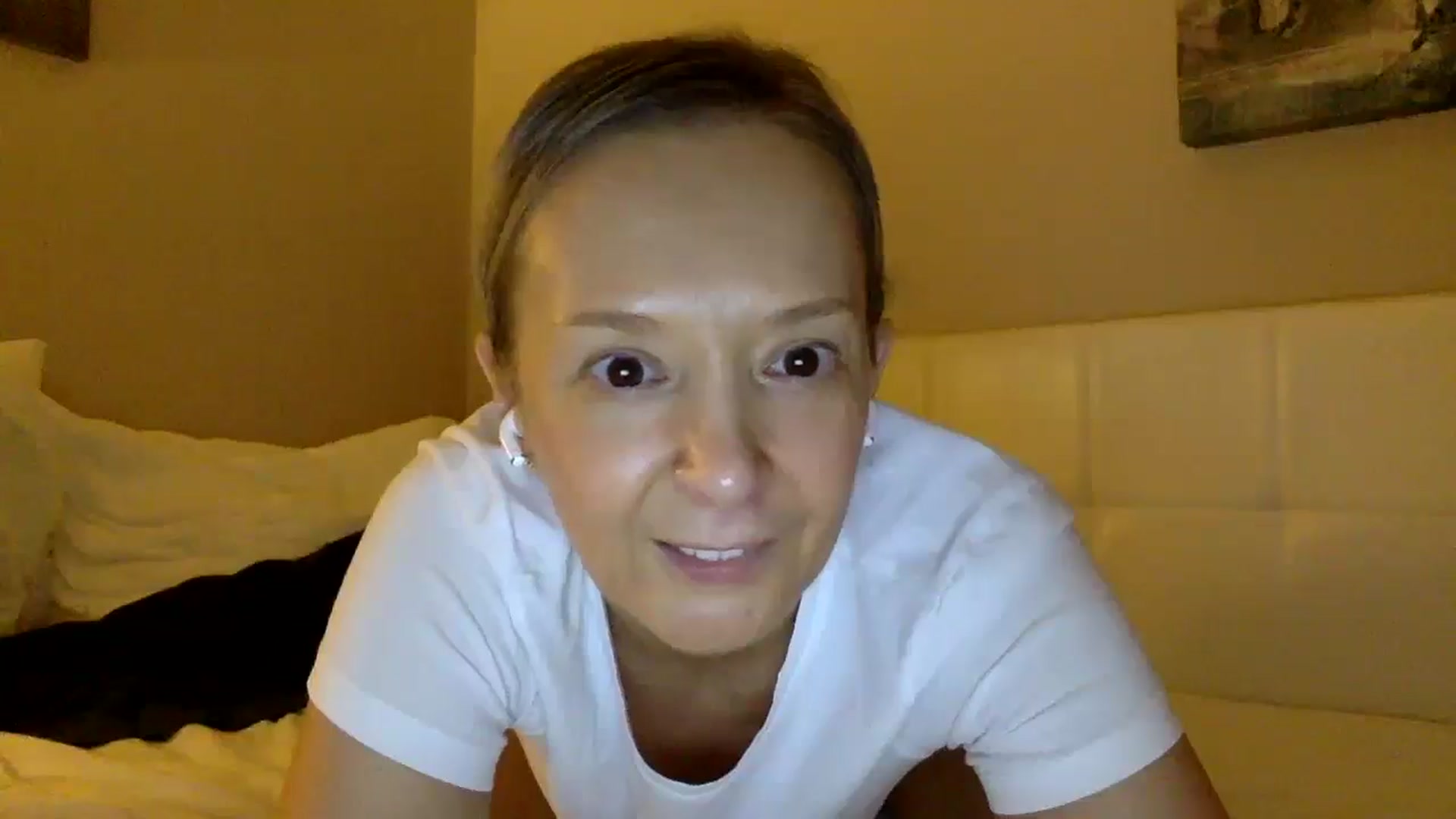 Gallery image thumbnail from Aimee_Angel's myfreecams stream on, 06/29/2025, 19:12 image 6 of 20