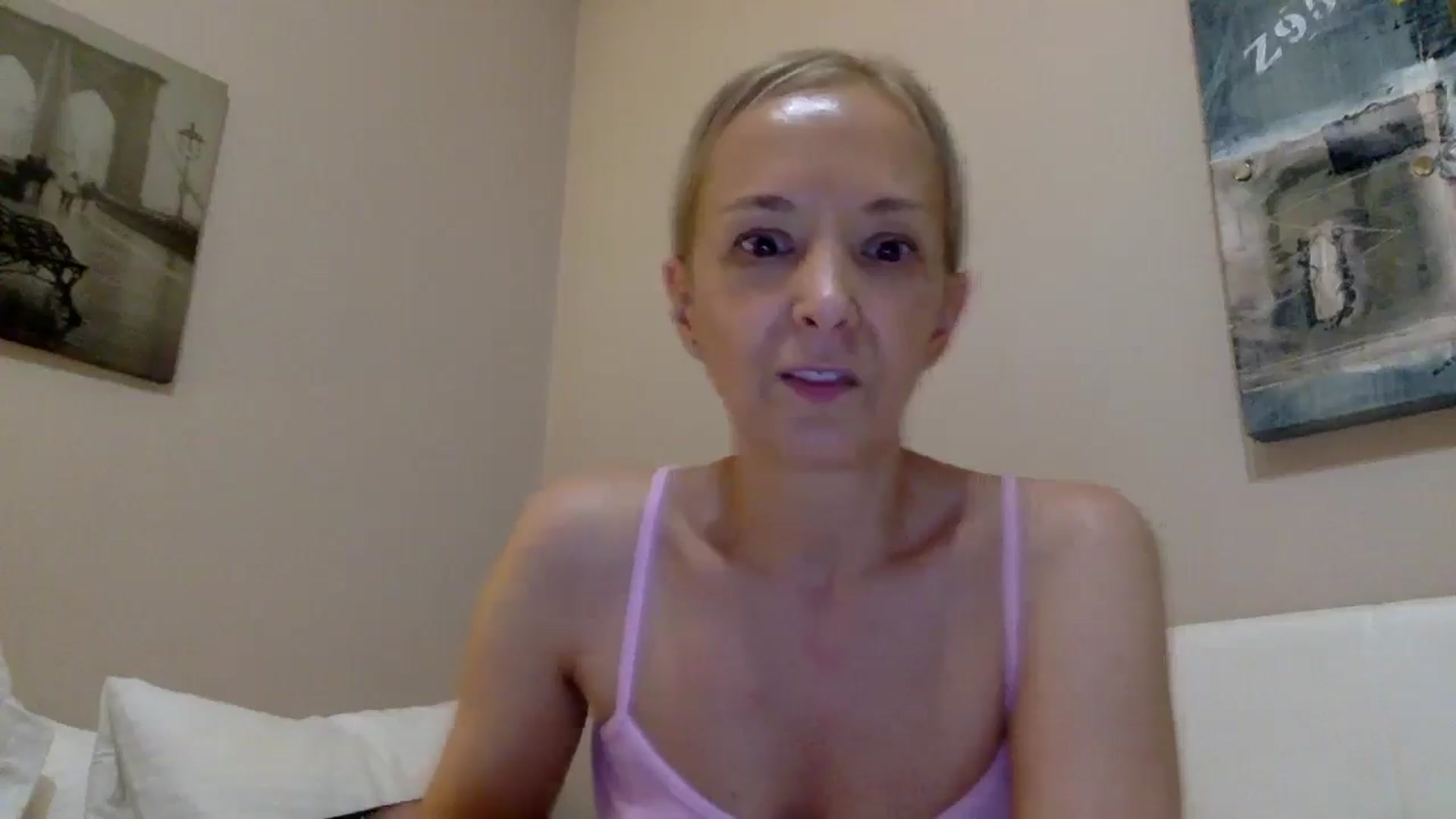 Gallery image thumbnail from Aimee_Angel's myfreecams stream on, 07/03/2025, 21:28 image 20 of 20