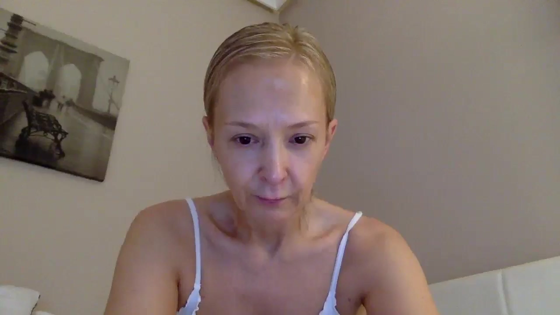 Gallery image thumbnail from Aimee_Angel's myfreecams stream on, 07/05/2025, 15:20 image 4 of 20