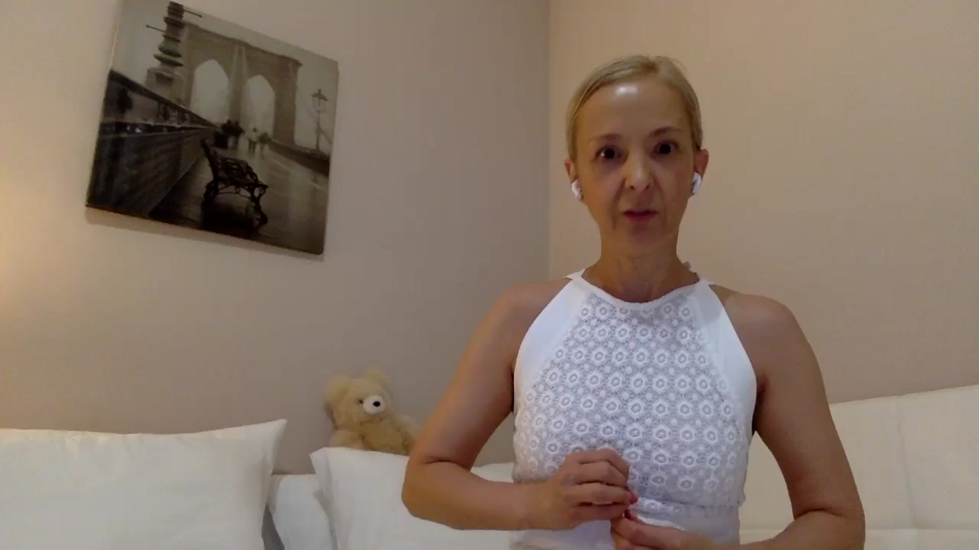 Gallery image thumbnail from Aimee_Angel's myfreecams stream on, 07/07/2025, 16:45 image 19 of 20