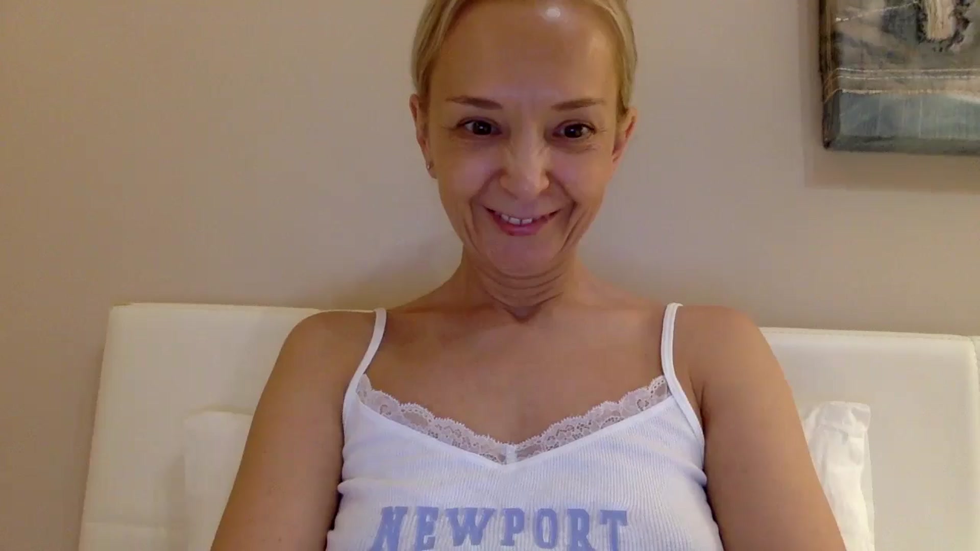 Gallery image thumbnail from Aimee_Angel's myfreecams stream on, 07/13/2025, 21:24 image 1 of 20