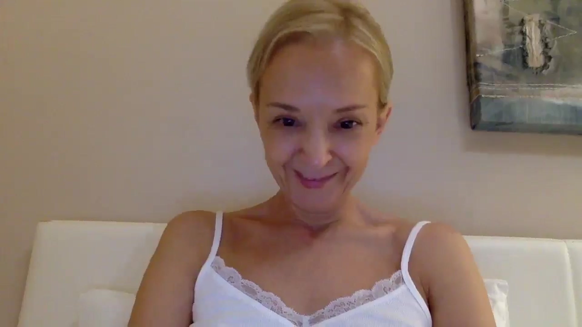 Gallery image thumbnail from Aimee_Angel's myfreecams stream on, 07/13/2025, 21:24 image 11 of 20