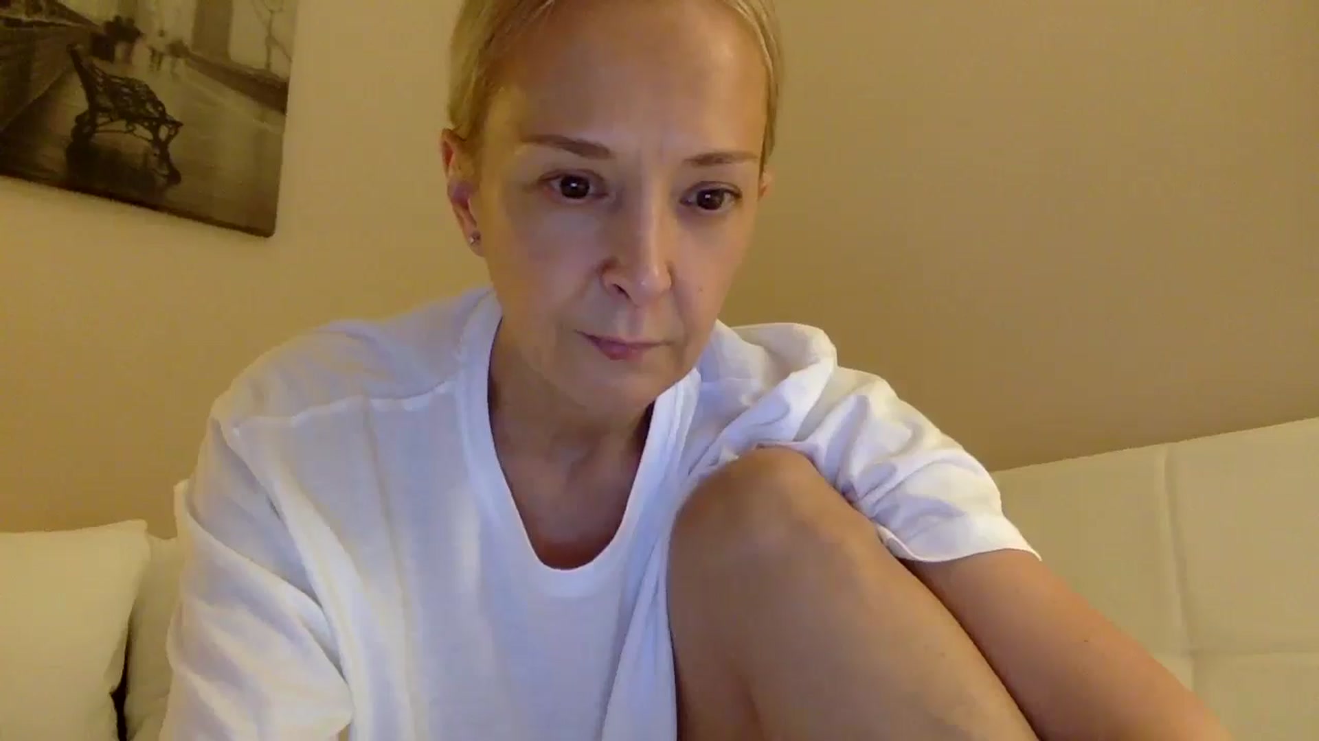 Gallery image thumbnail from Aimee_Angel's myfreecams stream on, 07/14/2025, 20:10 image 16 of 20