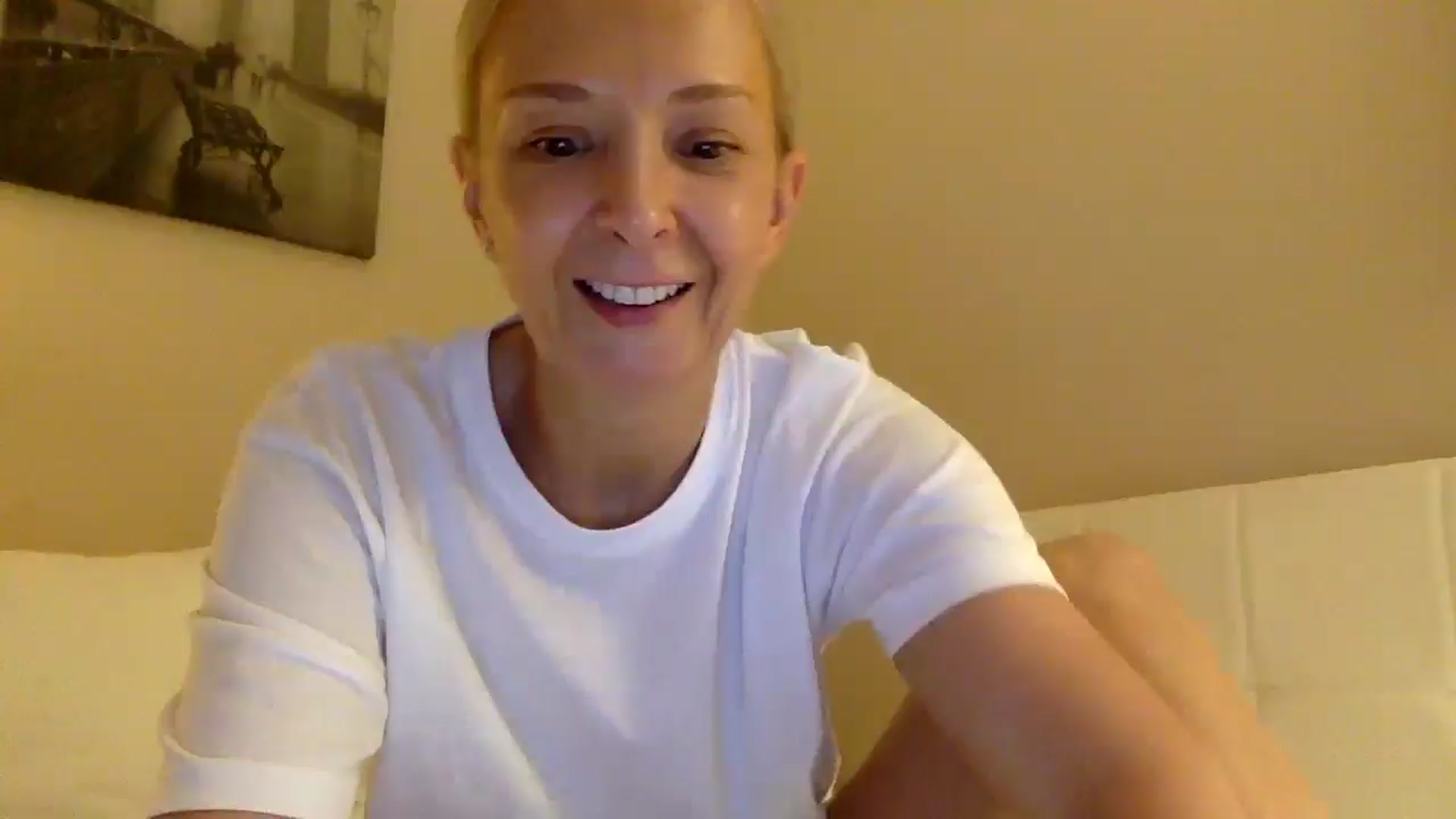 Gallery image thumbnail from Aimee_Angel's myfreecams stream on, 07/14/2025, 22:06 image 1 of 20